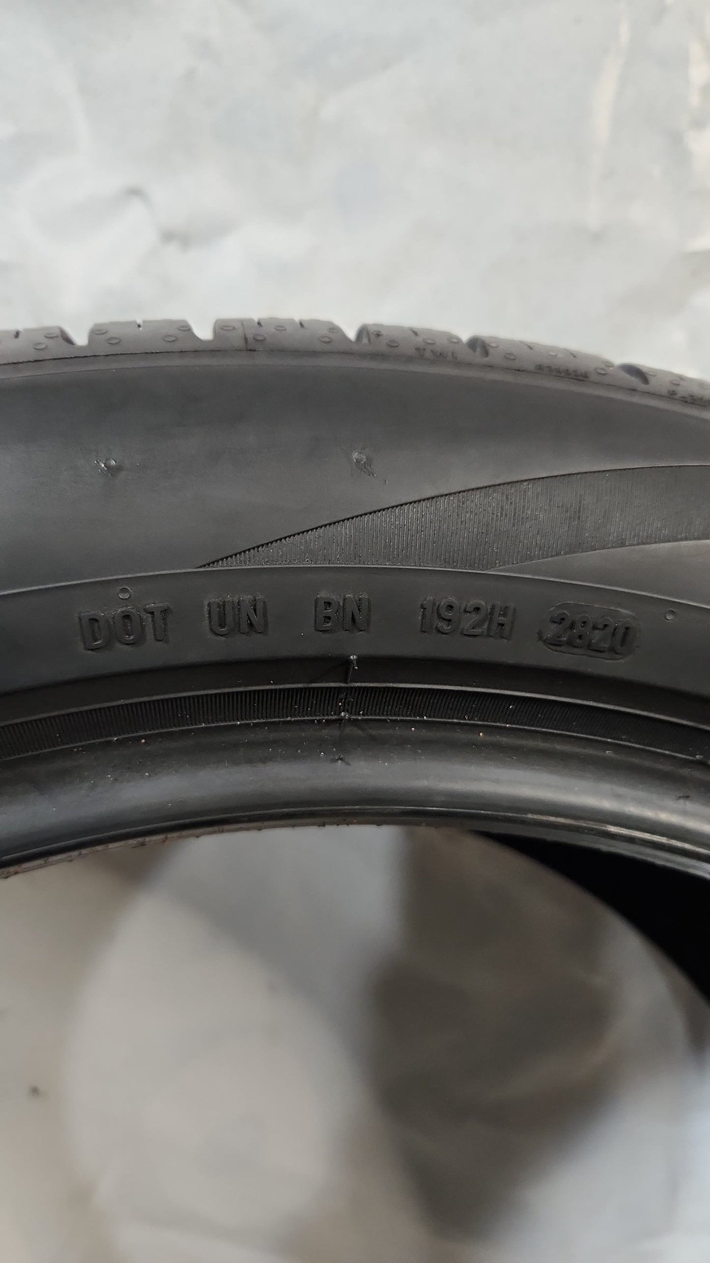 Set of 2 - 315/40R21 Pirelli Scorpion Zero All Season - Used Tires