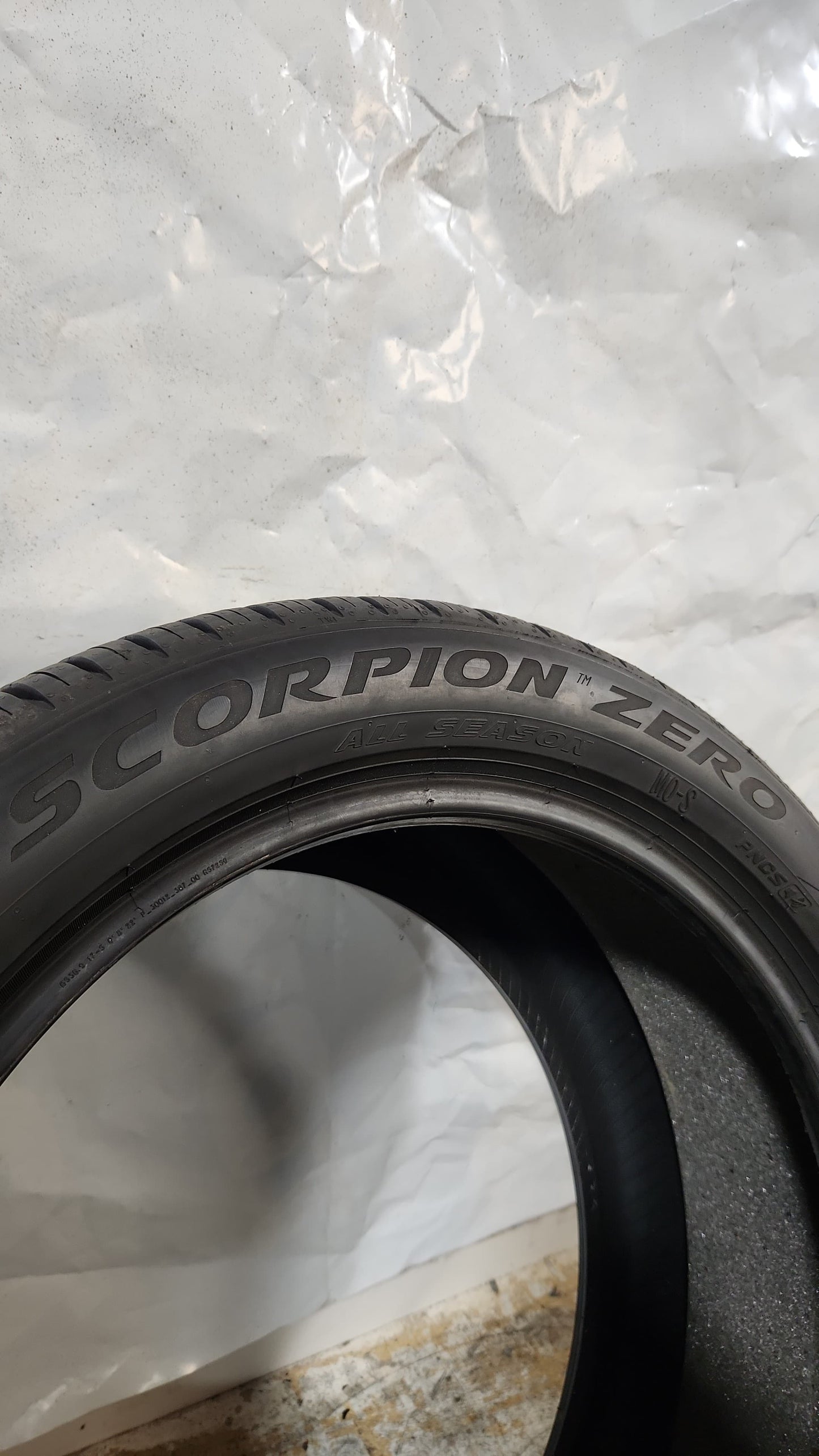 Set of 2 - 315/40R21 Pirelli Scorpion Zero All Season - Used Tires