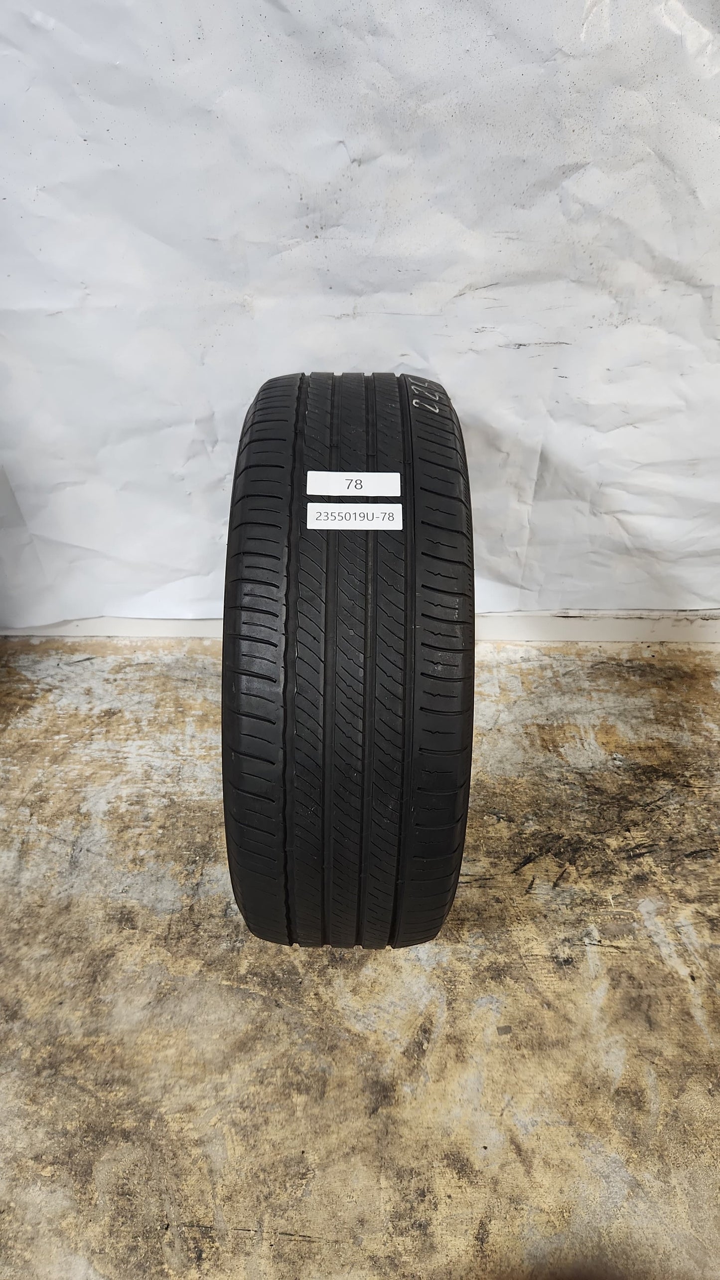 Used Tire - 235/50R19 Michelin Primacy Tour A/S
