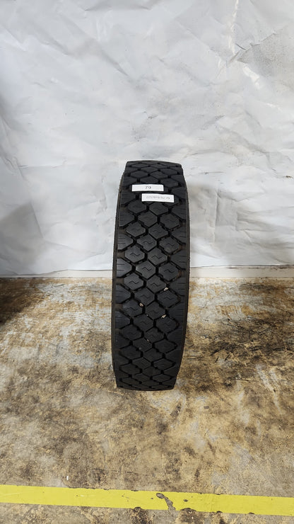 Used Tire - 225/70R19.5 Synergy DP800 7/32
