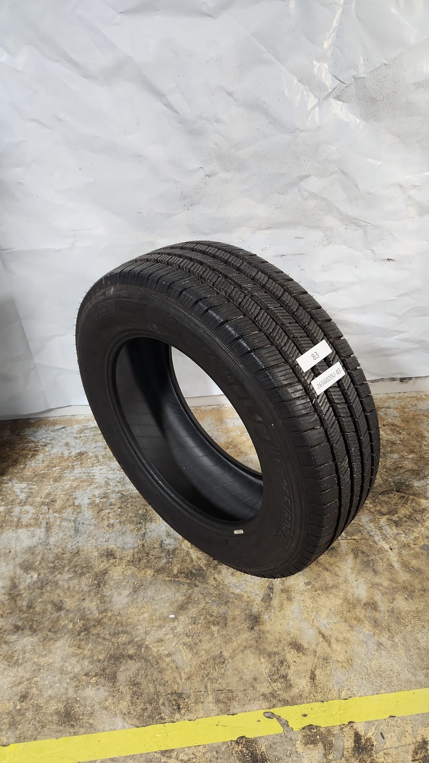Used Tire - 265/60R20 Michelin Defender LTX M/S 11/32