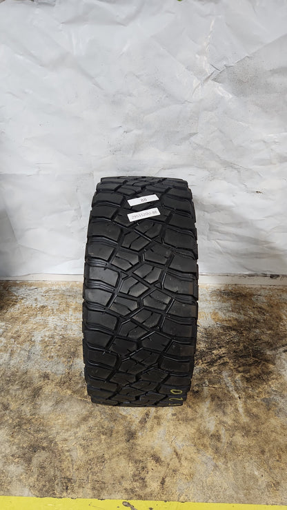 Used Tire - 295/55R20 BFGoodrich Mud-Terrain T/A KM3 11/32