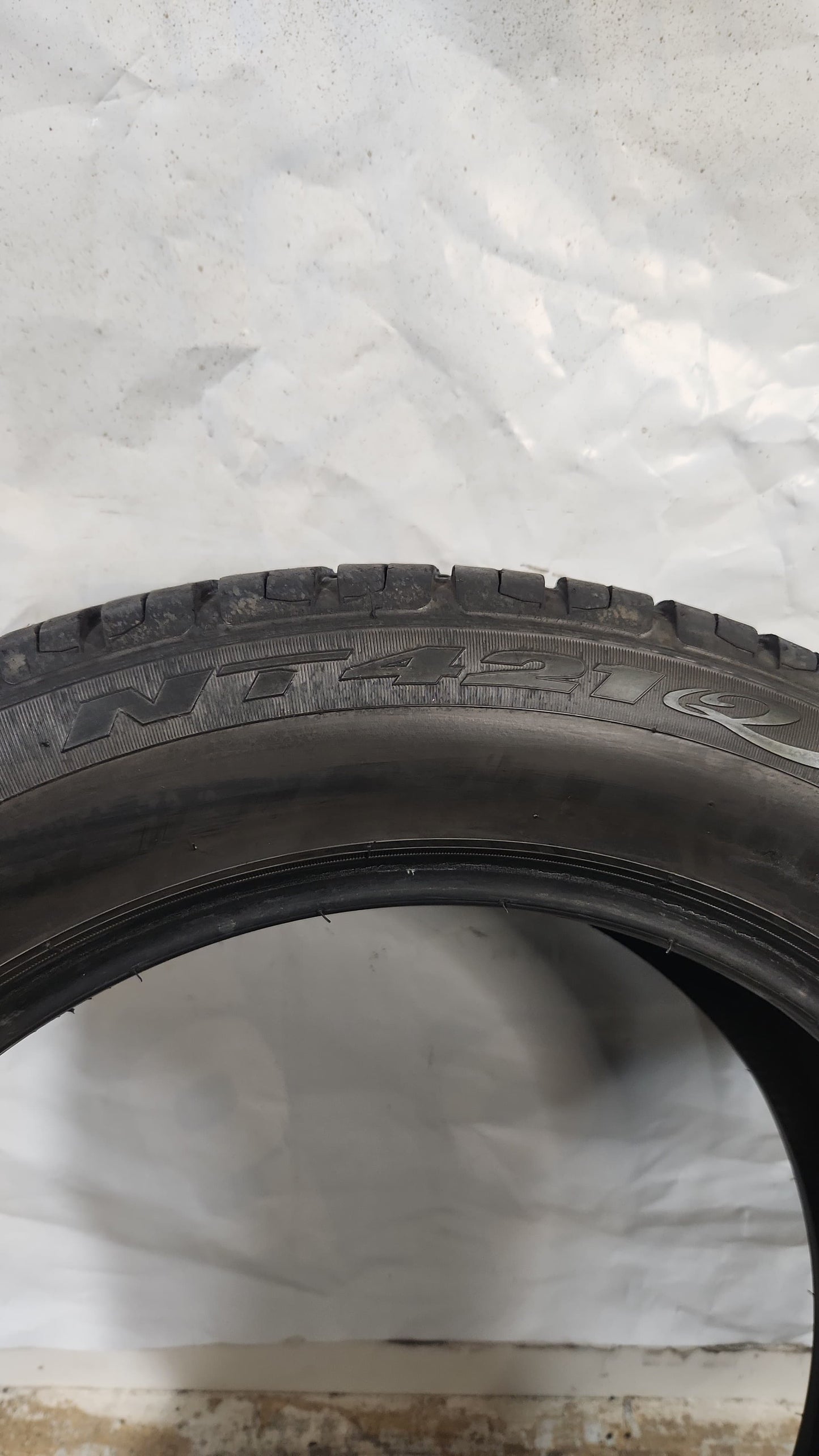 Set of 2 - 275/50R20 Nitto NT421Q - Used Tires