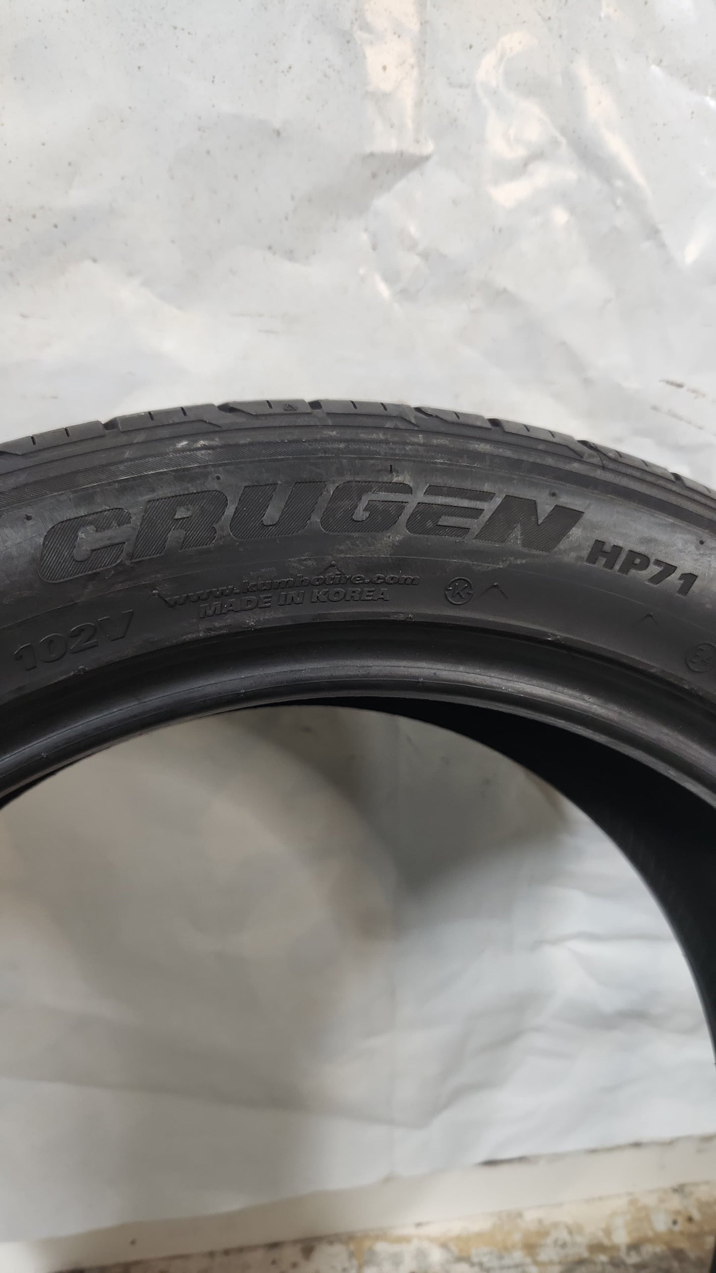 Used Tire - 245/50R20 Kumho Crugen HP71 7/32
