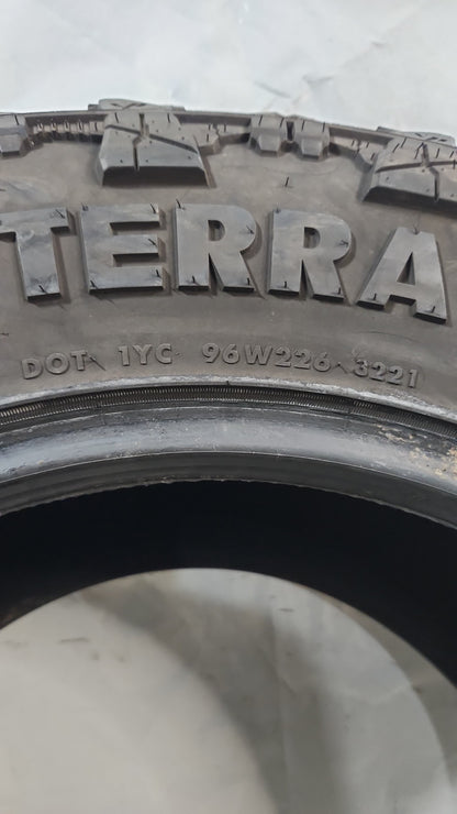 Used Tire - 35X13.50R20 Venom Power Terra Hunter M/T