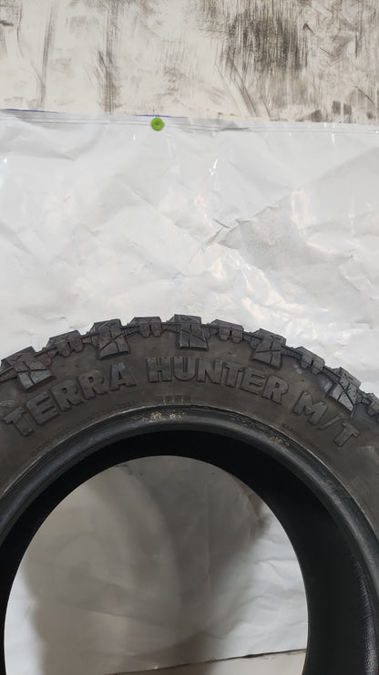 Used Tire - 35X13.50R20 Venom Power Terra Hunter M/T