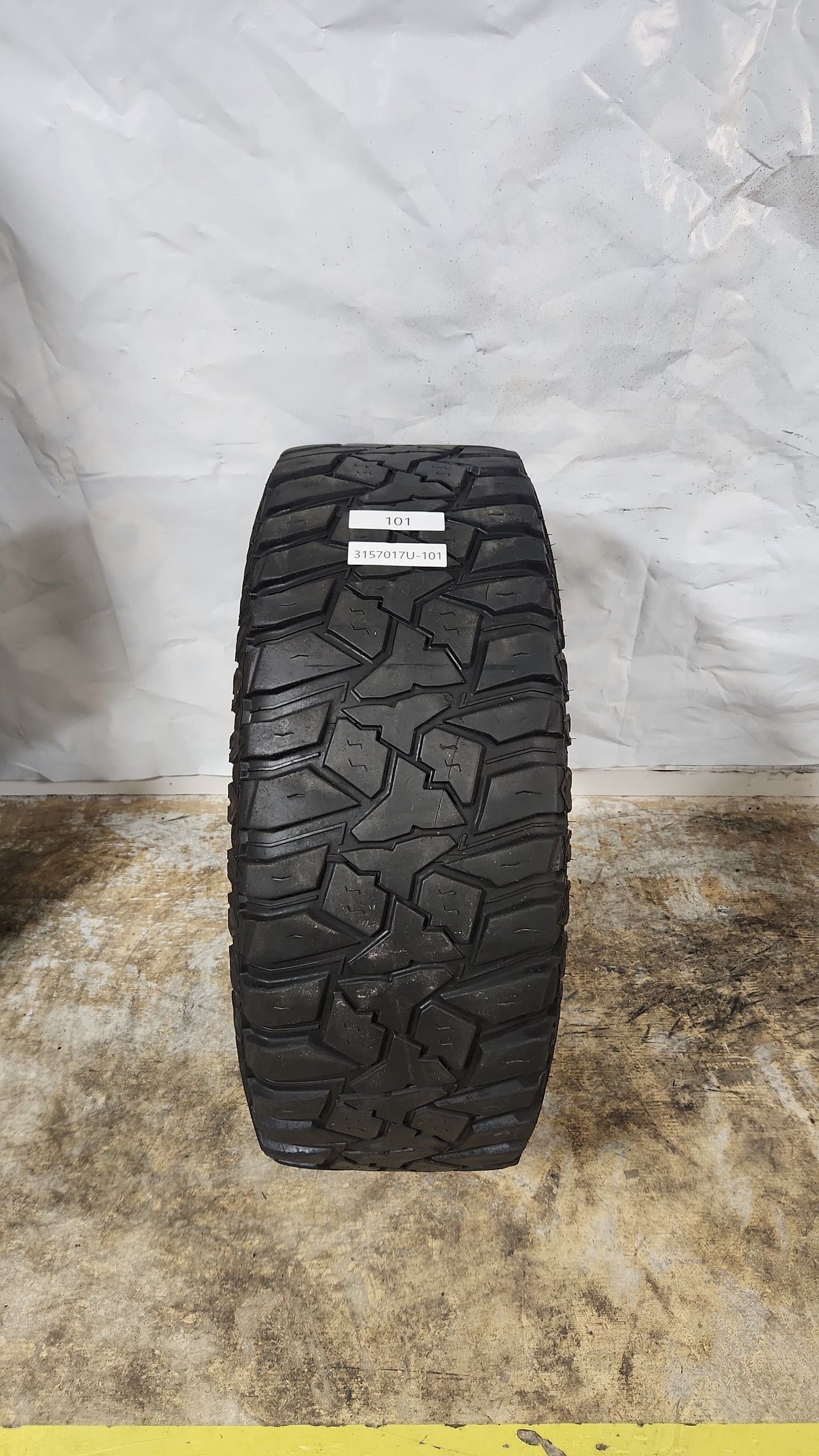 Used Tire - 315/70R17 Cooper Discoverer MTP