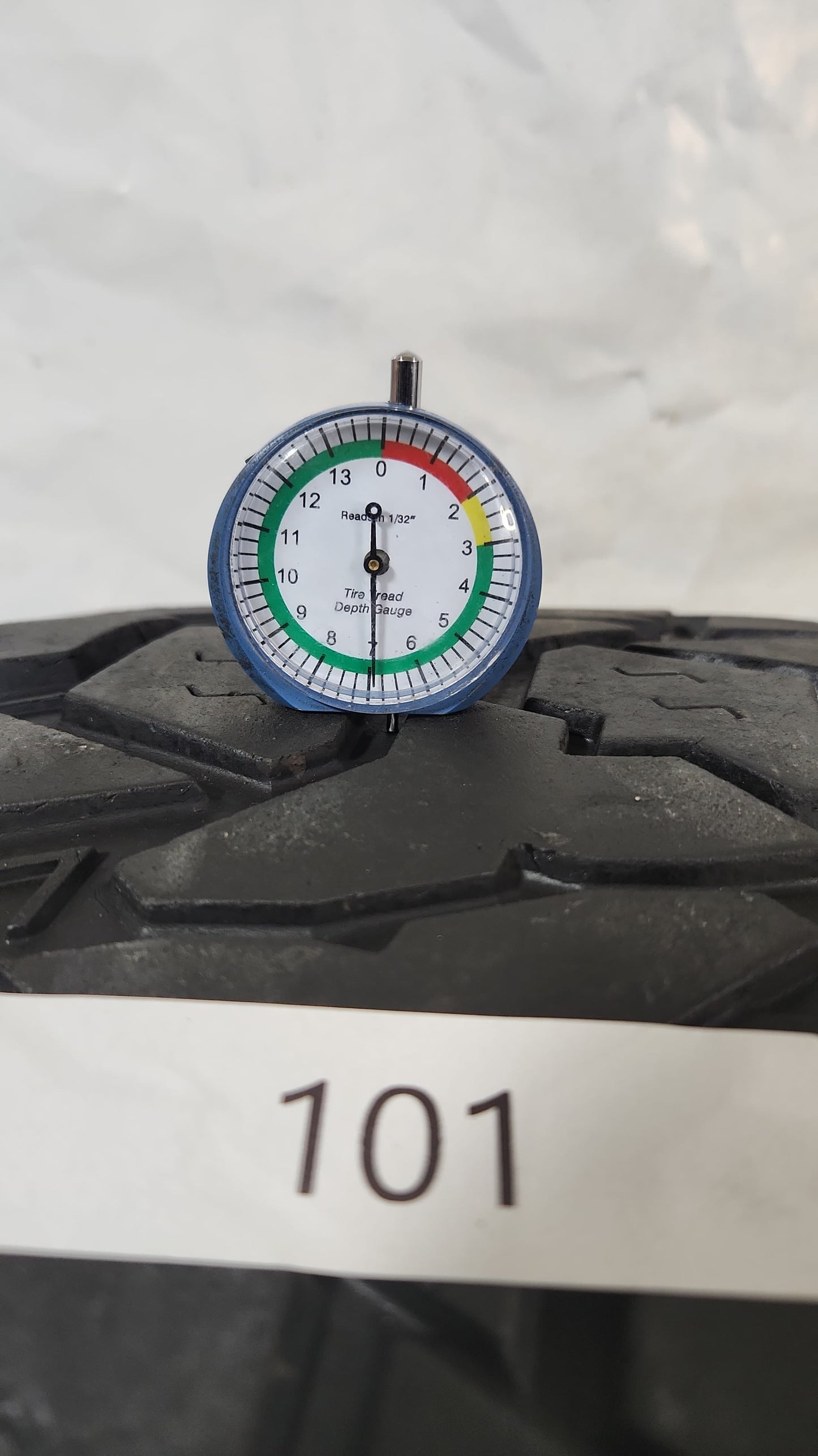 Used Tire - 315/70R17 Cooper Discoverer MTP