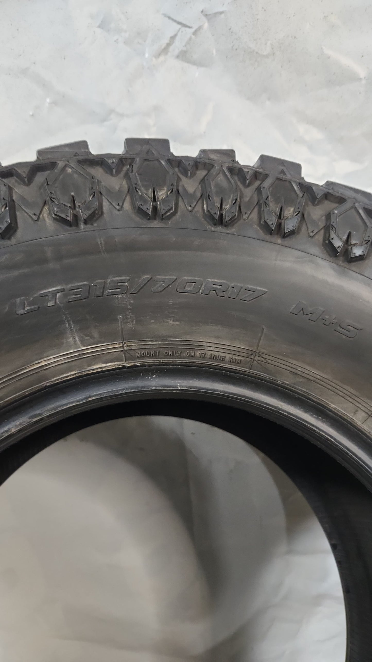Used Tire - 315/70R17 Cooper Discoverer MTP