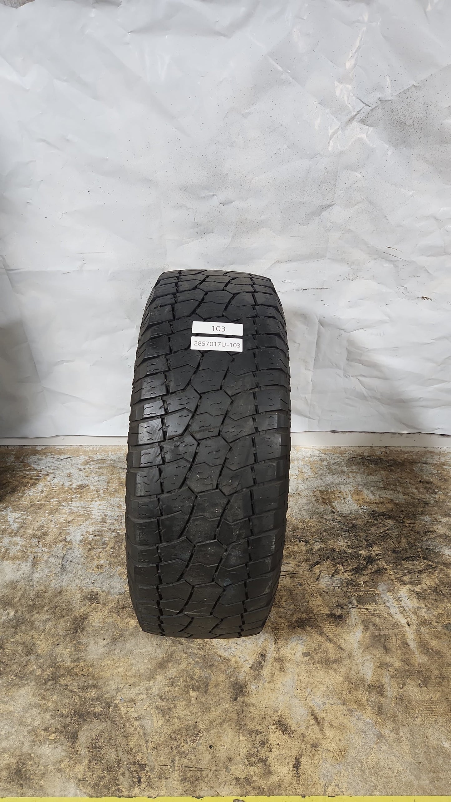 Used Tire - 285/70R17 Radar Renegade A/T 5