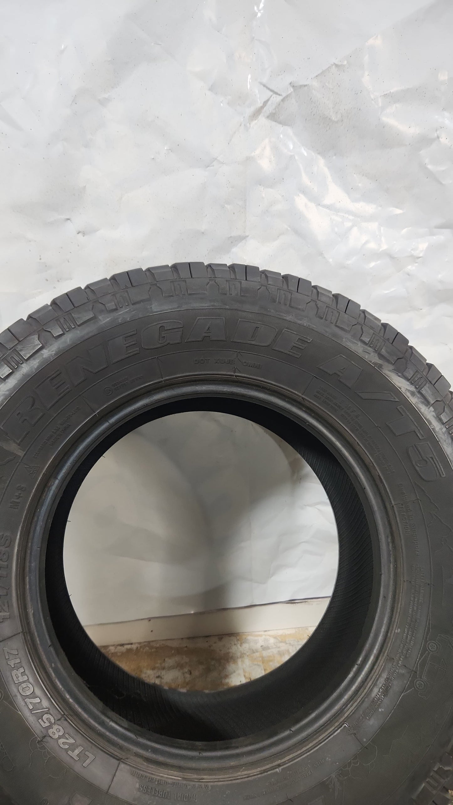 Used Tire - 285/70R17 Radar Renegade A/T 5