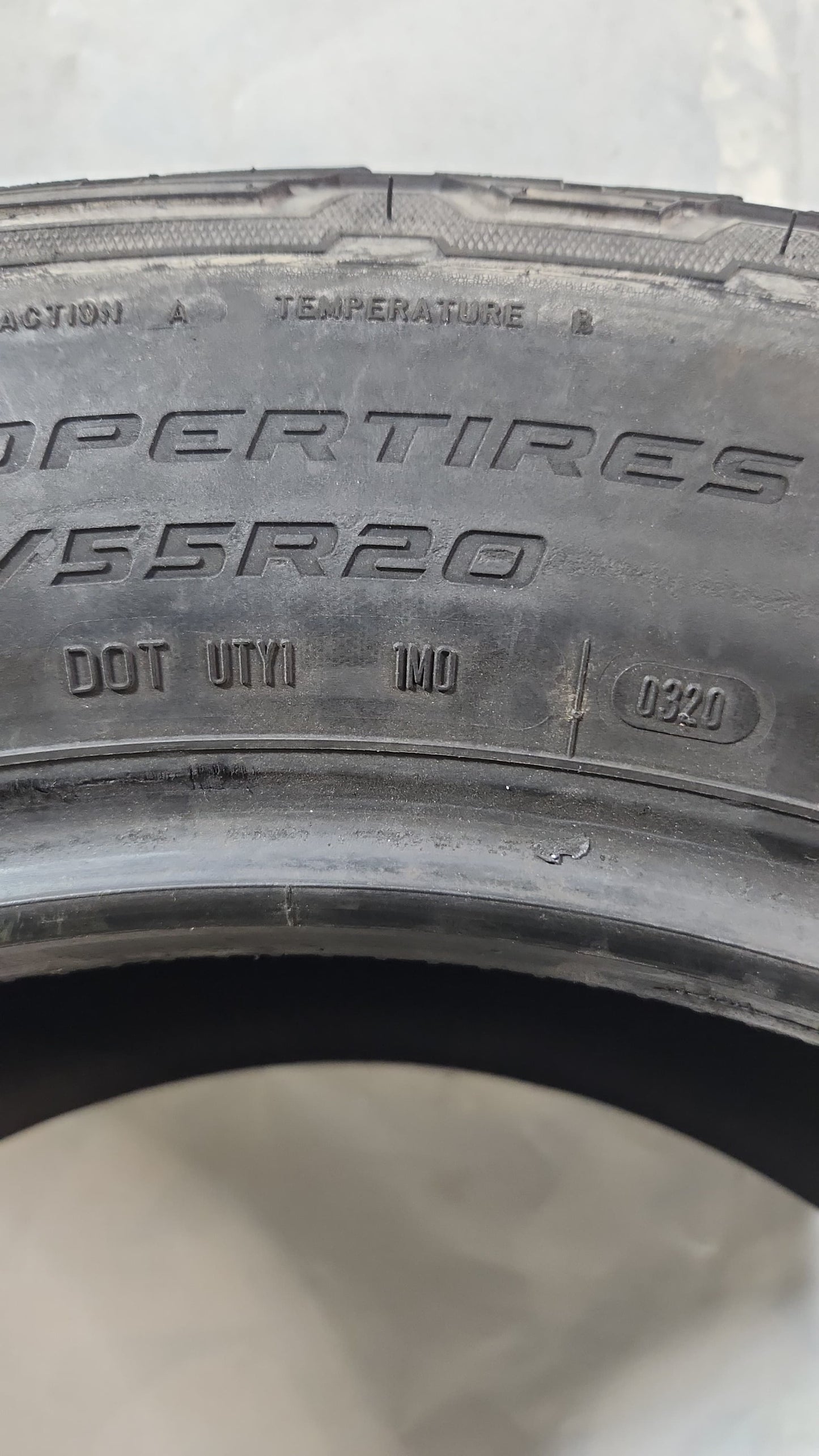 Used Tire - 275/55R20 Cooper Discoverer AT3 4S