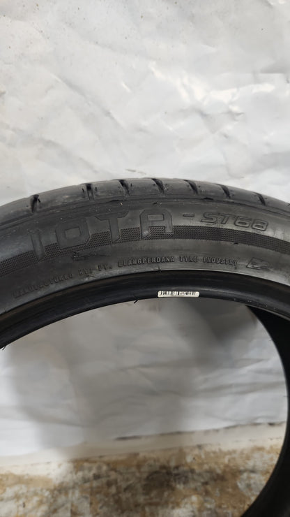 Used Tire - 285/40R22 Accelera IOTA-ST68