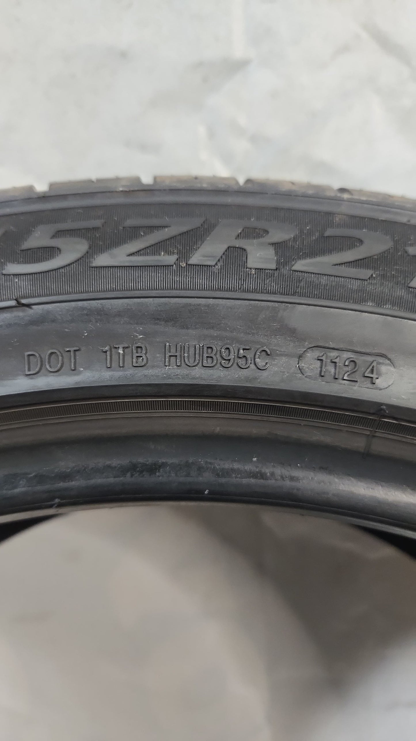 Set of 2 - 265/45R21 Lexani LX-Twenty - Used Tires