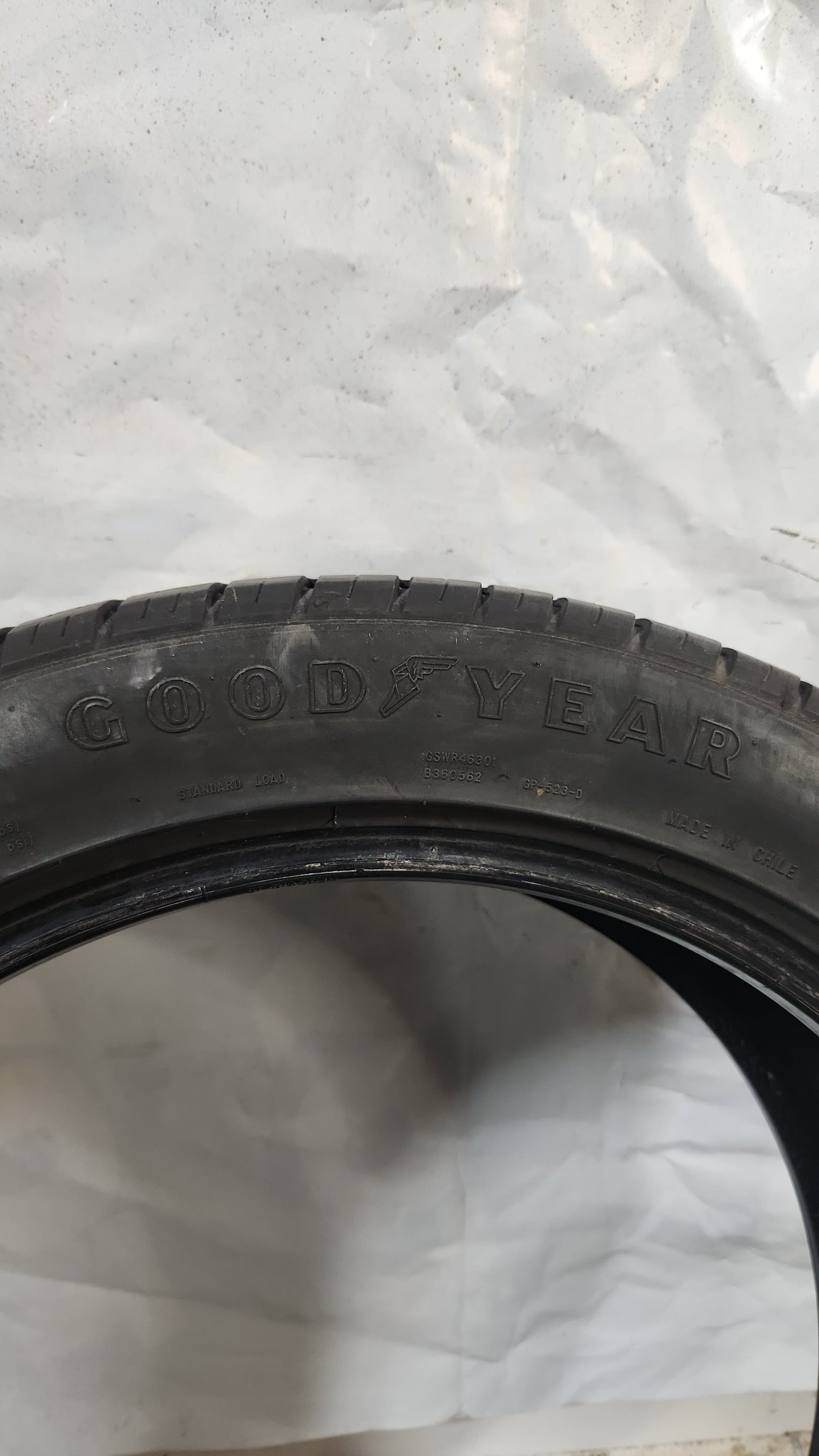 Used Tire - 255/45R20 Goodyear Eagle Sport