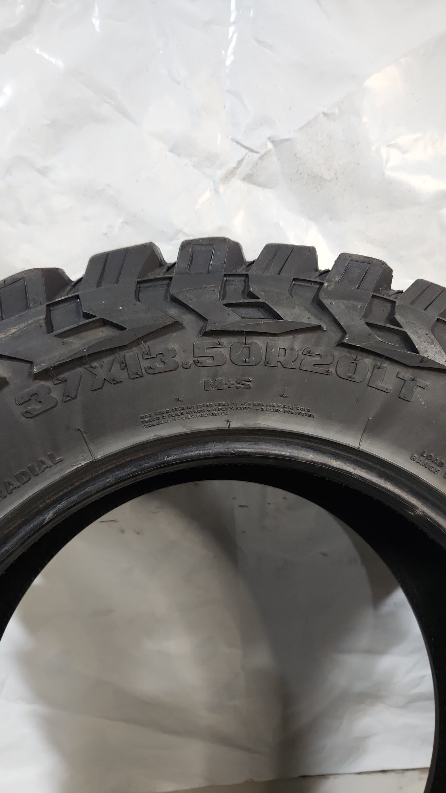 Used Tire - 37X13.50R20 Advanta X Comp M/T