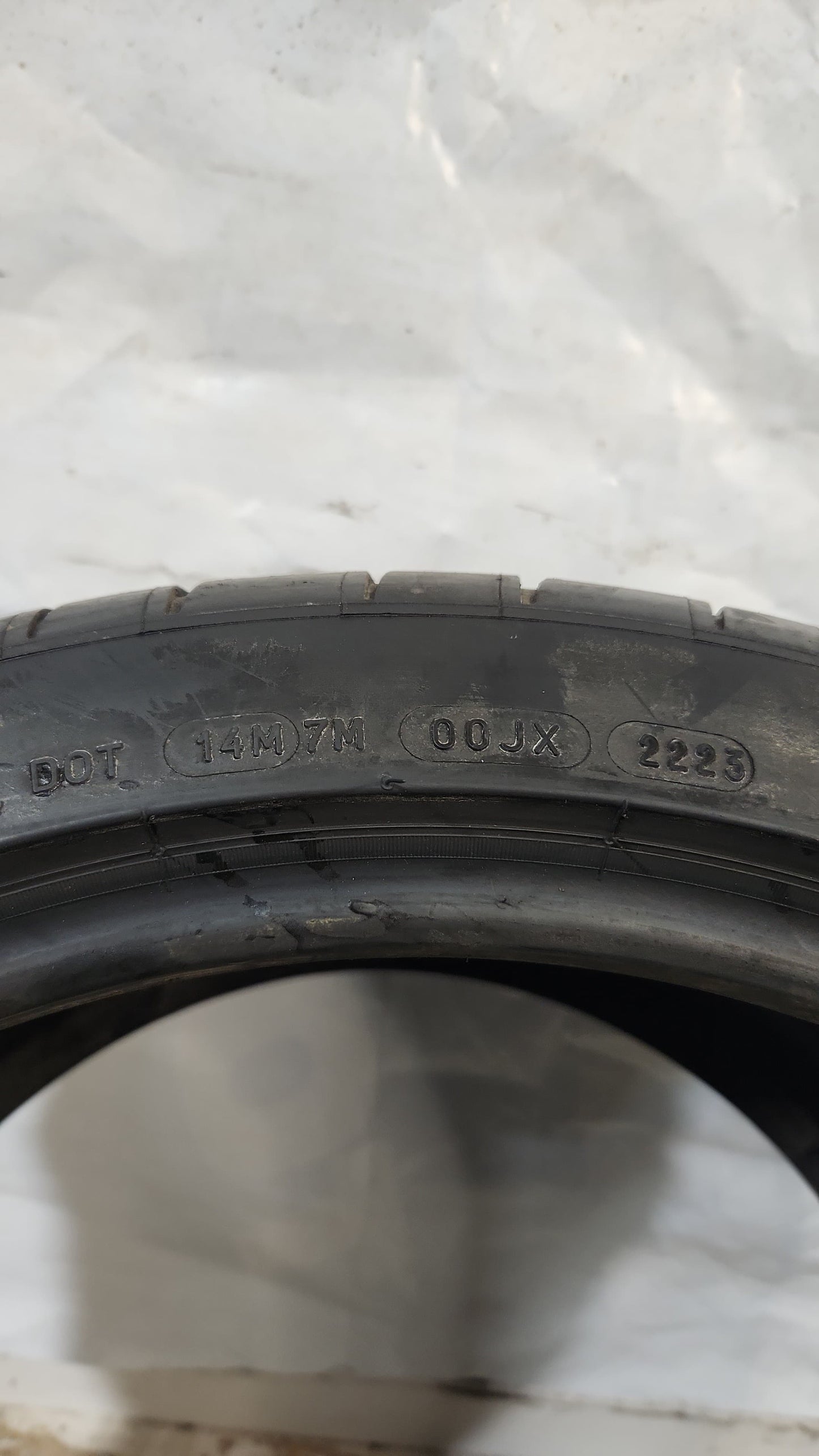 Used Tire - 305/30R19 Michelin Pilot Sport 4S