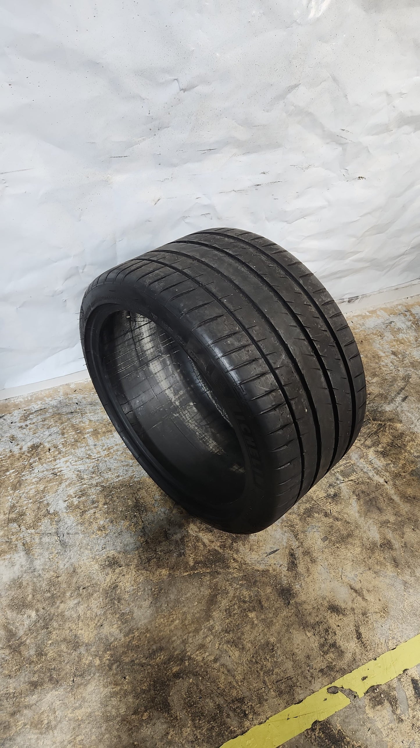Used Tire - 305/30R19 Michelin Pilot Sport 4S
