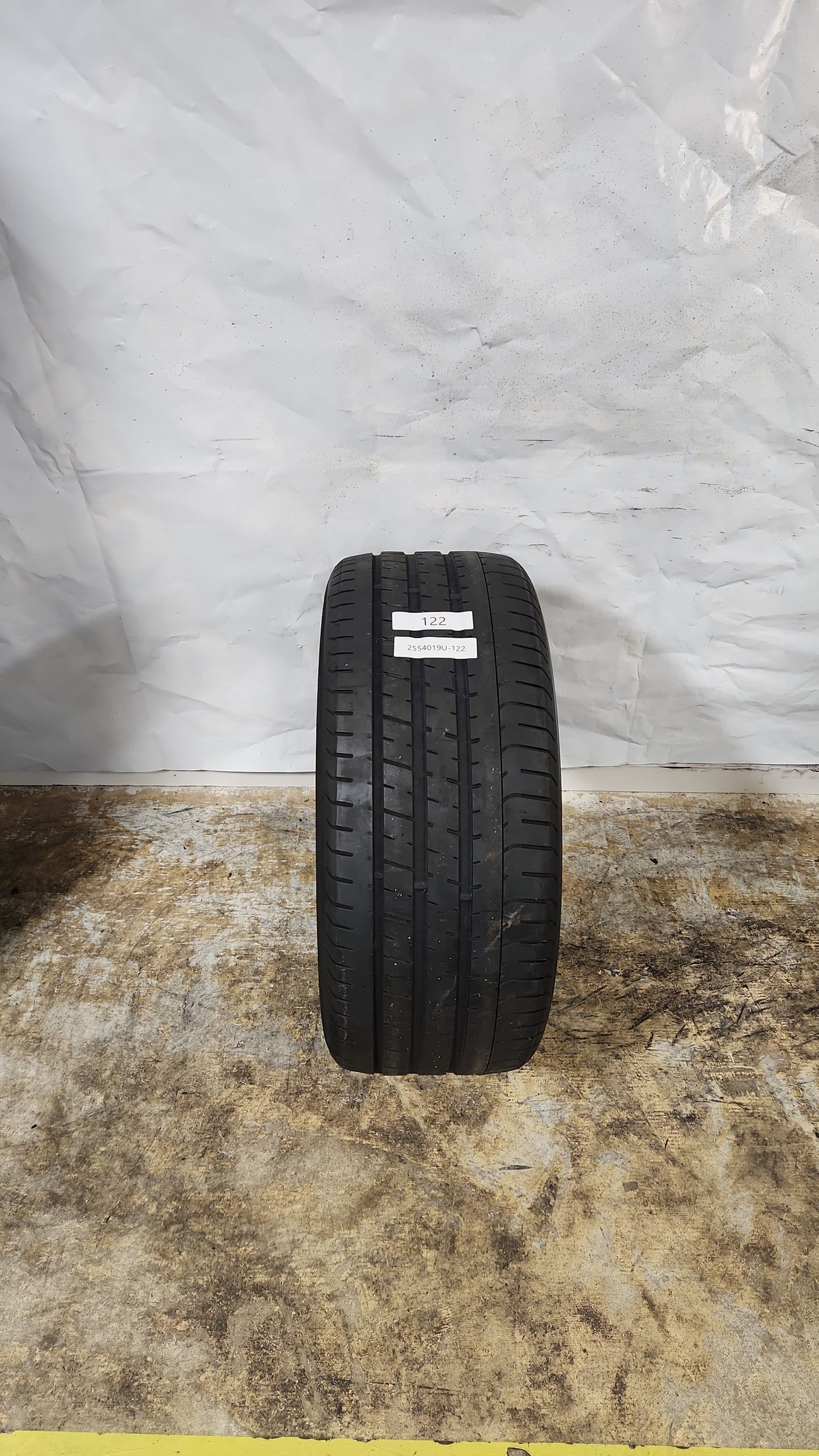 Used Tire - 255/40R19 Pirelli P Zero