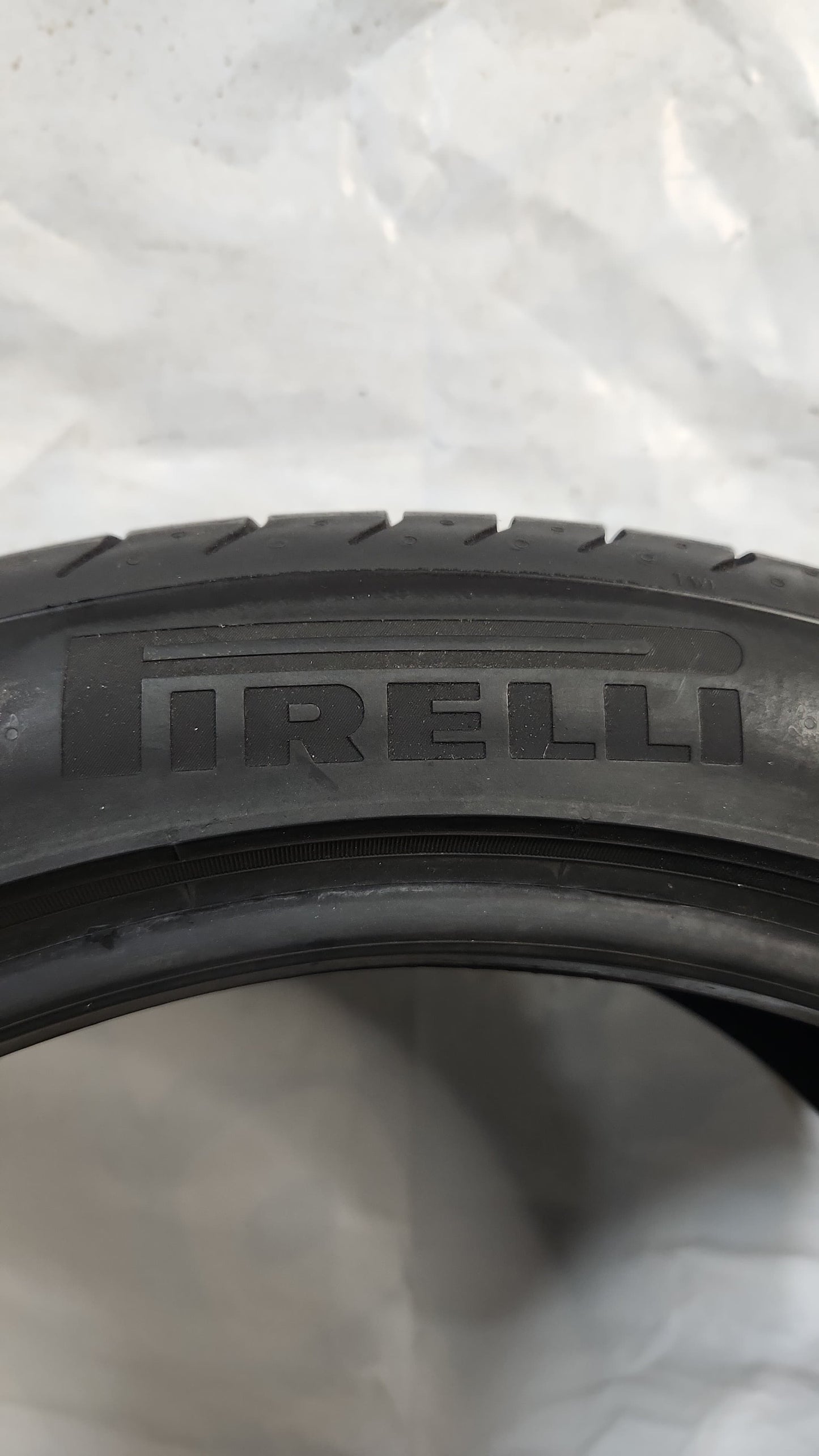 Used Tire - 255/40R19 Pirelli P Zero