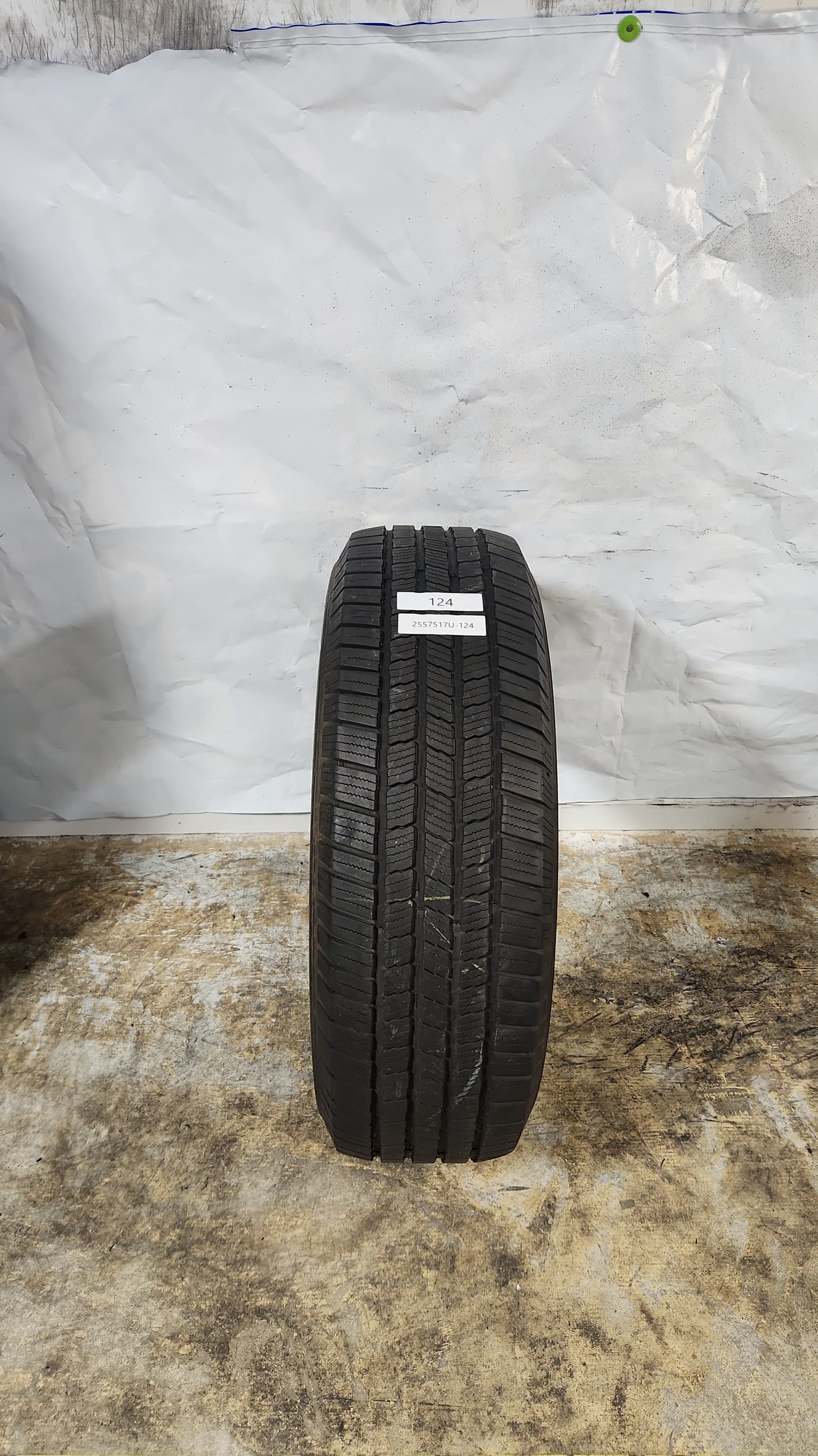 Used Tire - 255/75R17 Michelin Defender LTX M/S