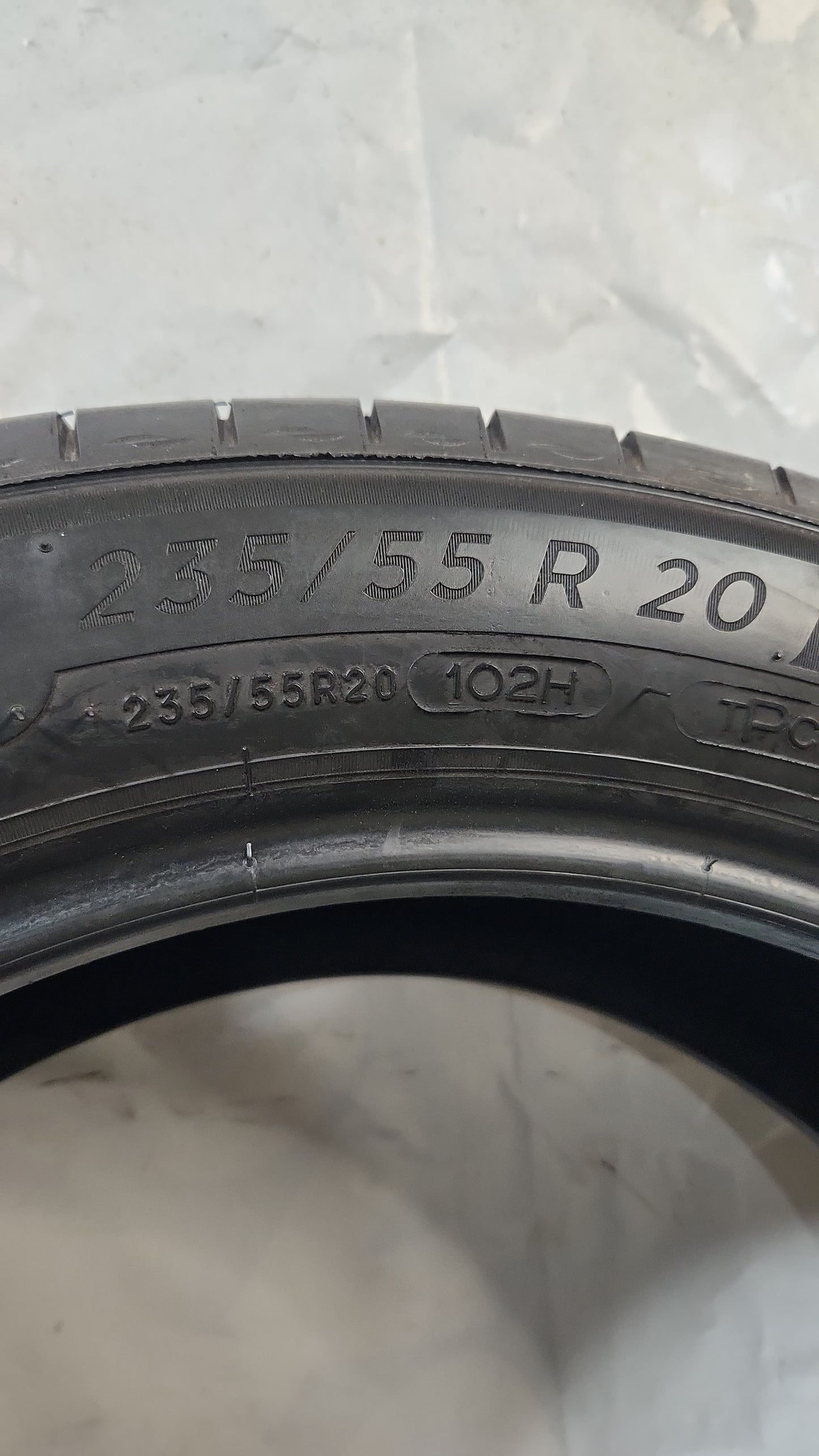 Used Tire - 235/55R20 Michelin Primacy Tour A/S
