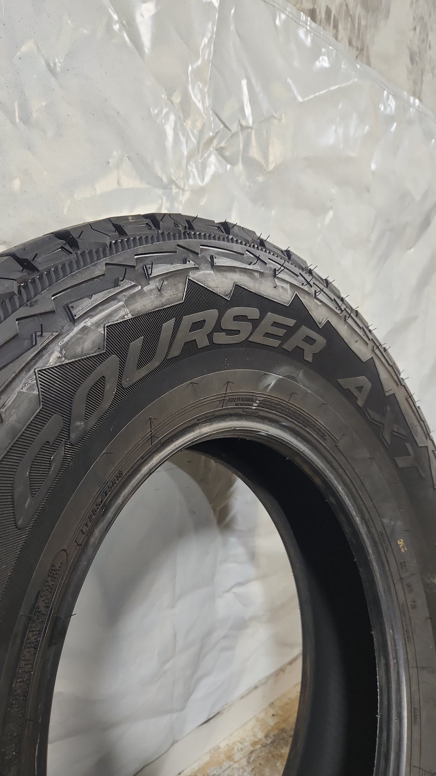 Used Tire - 285/75R18 Mastercraft Courser AXT