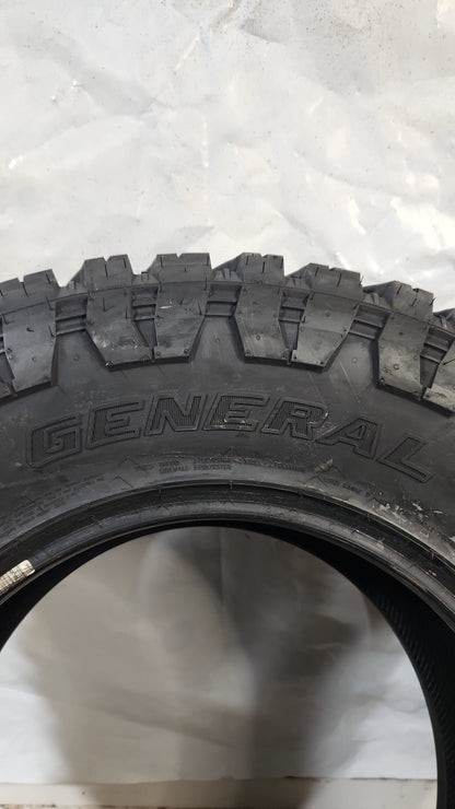 Used Tire - 33X12.50R17 General Grabber X3 13/32