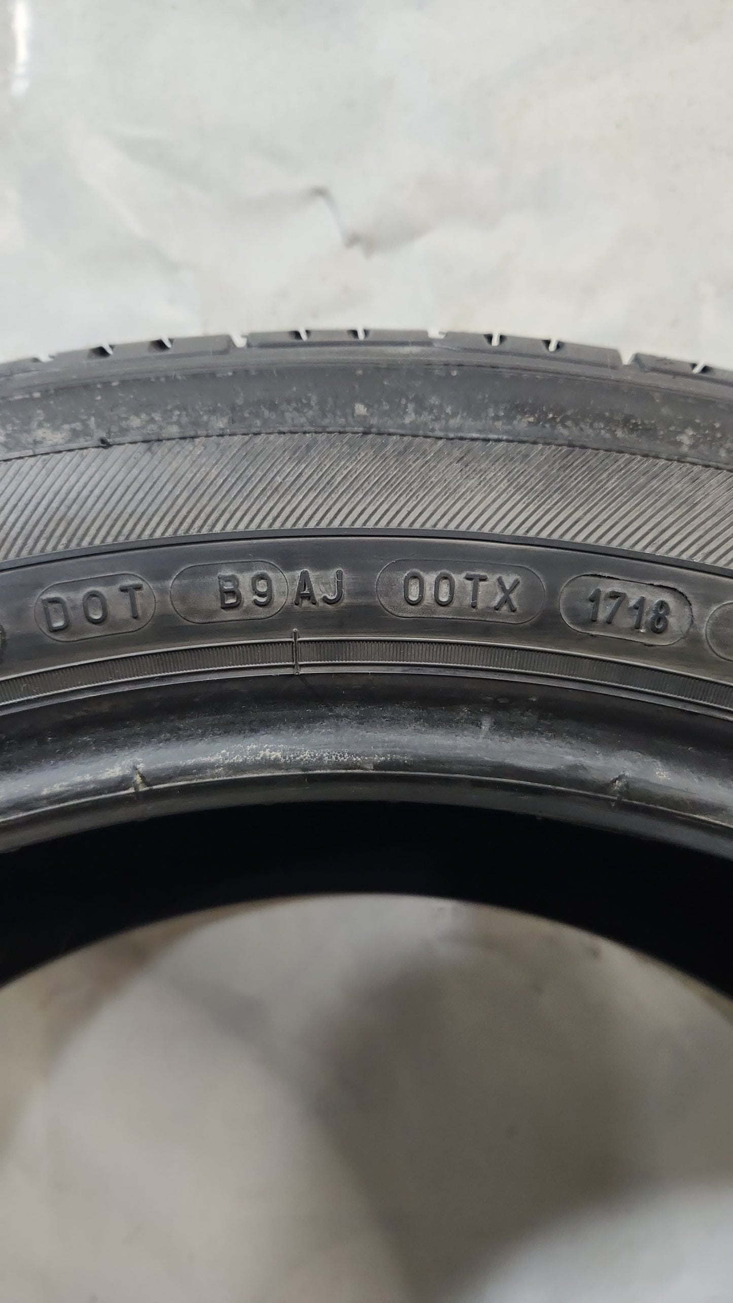 Used Tire - 235/55R20 Michelin Premier LTX