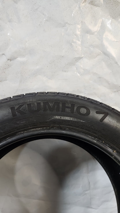 Used Tire - 235/55R19 Kumho Crugen Premium