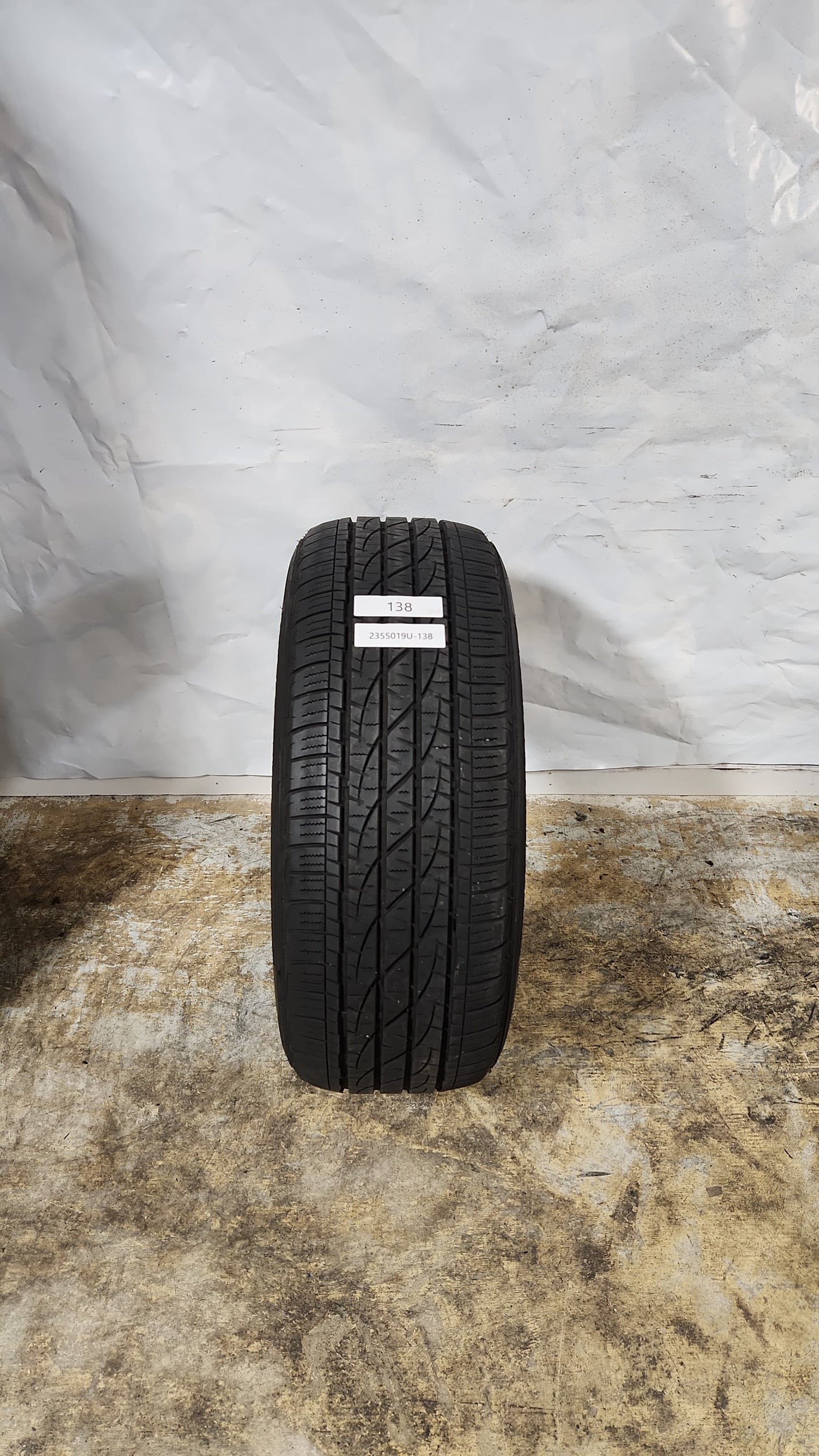 Used Tire - 235/50R19 Firestone Destination LE2