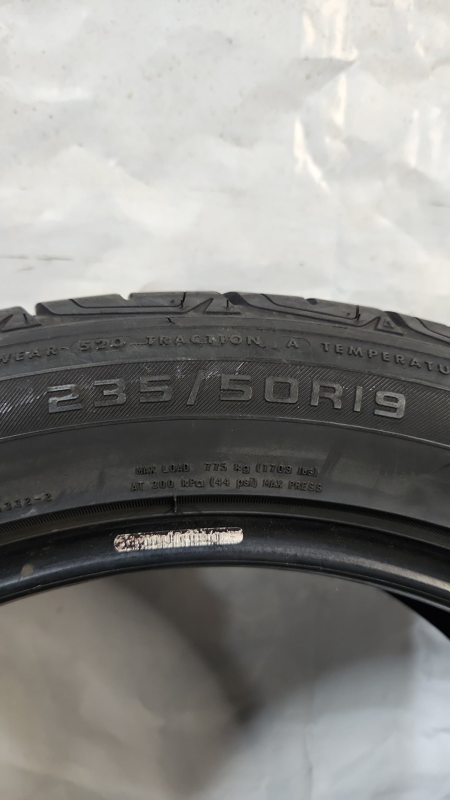 Used Tire - 235/50R19 Firestone Destination LE2