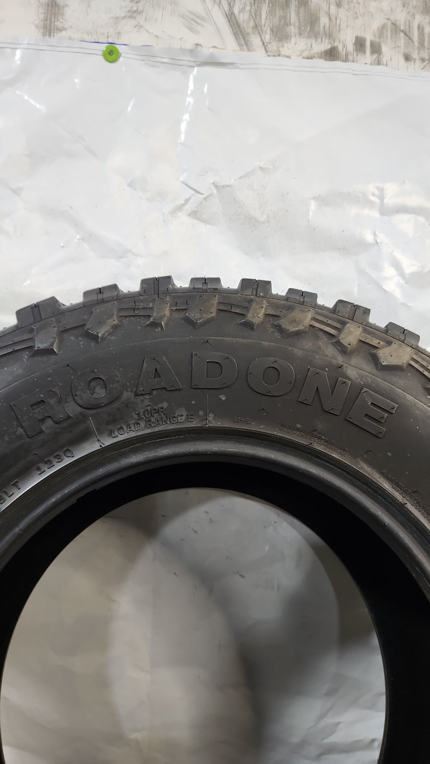 Used Tire - 35X12.50R18 Roadone Cavalry M/T