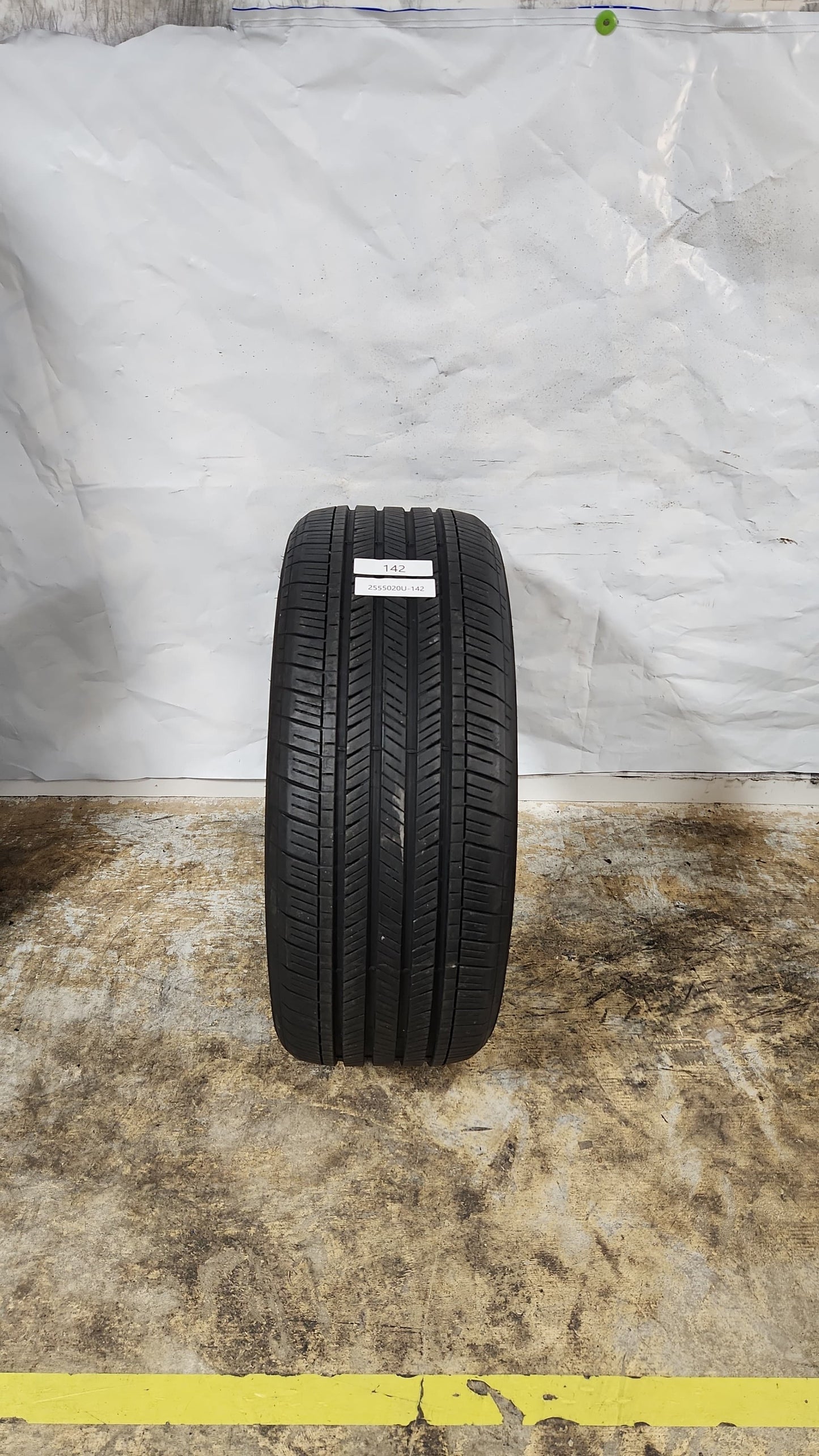 Used Tire - 255/50R20 Goodyear Assurance Finesse