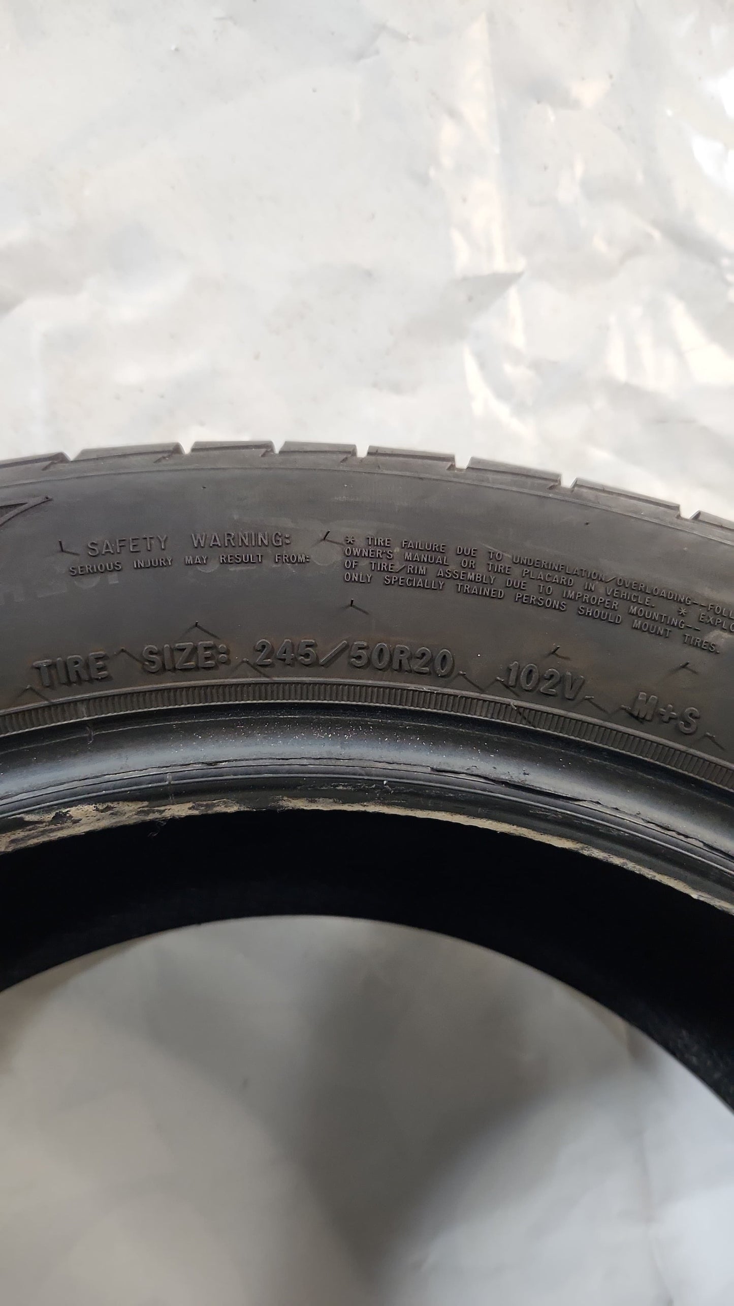 Used Tire - 245/50R20 Goodyear Assurance Maxlife 9/32