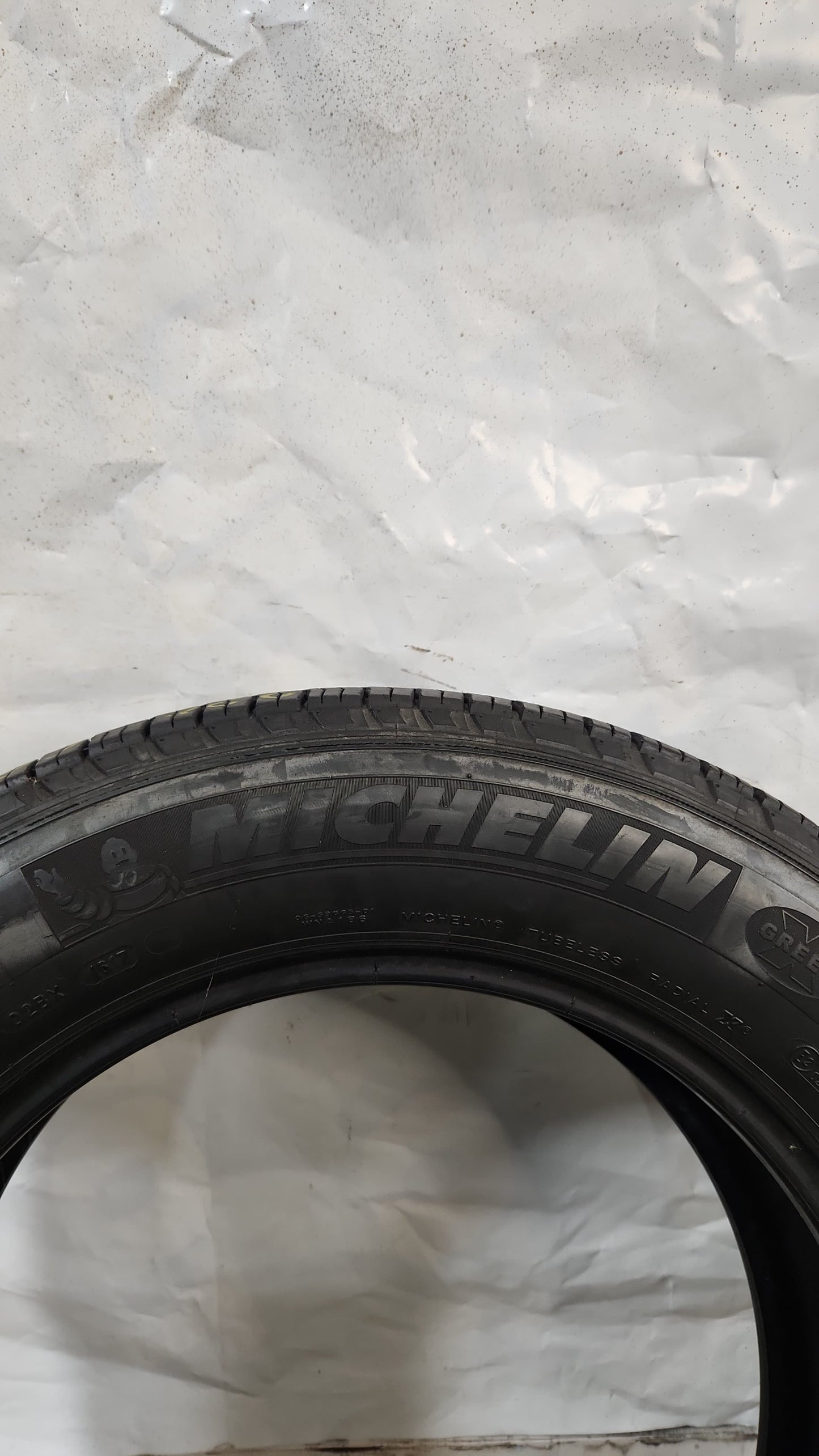 Used Tire - 235/65R18 Michelin Latitude Tour