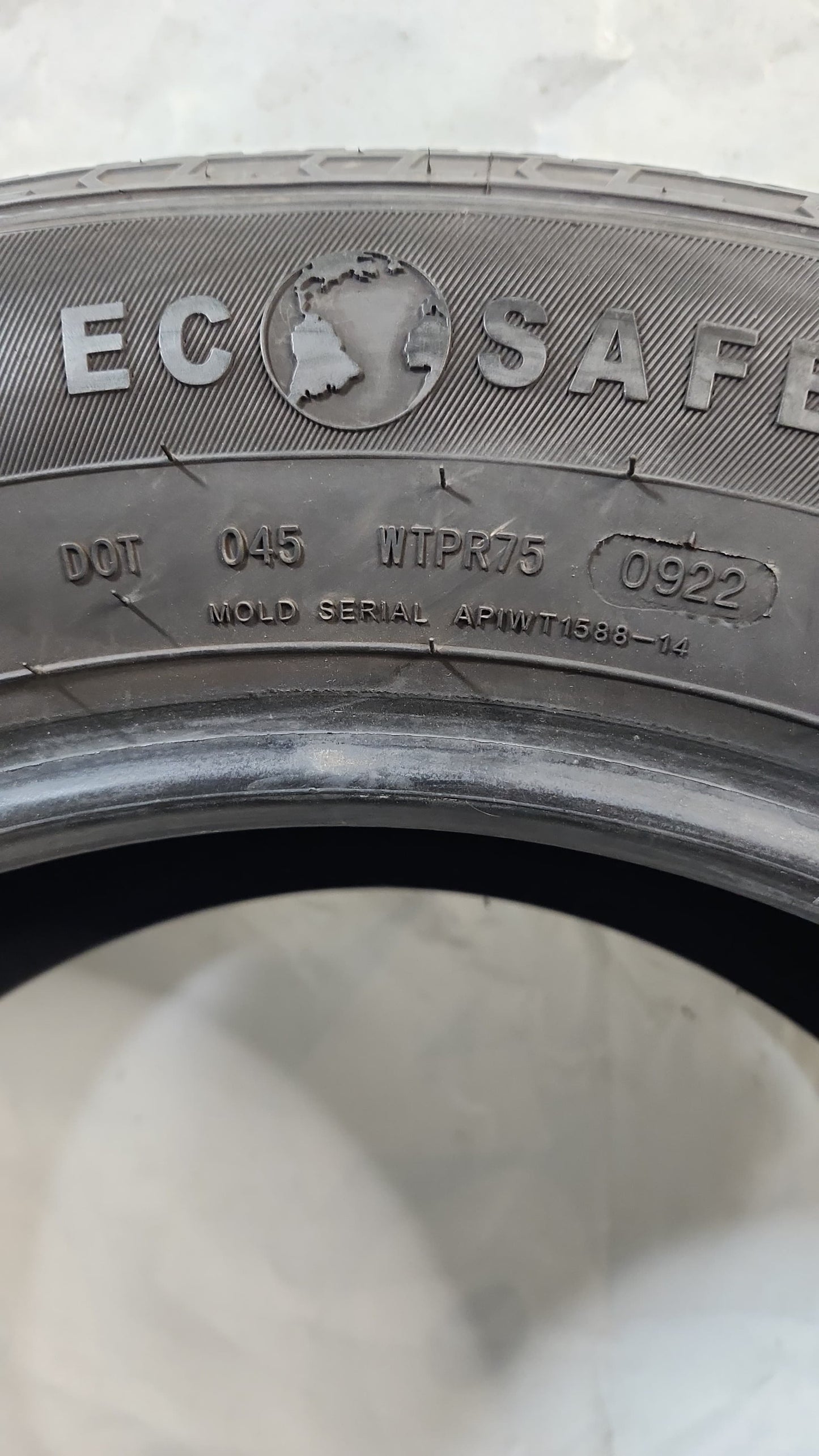 Used Tire - 245/60R18 Advanta SV T-01