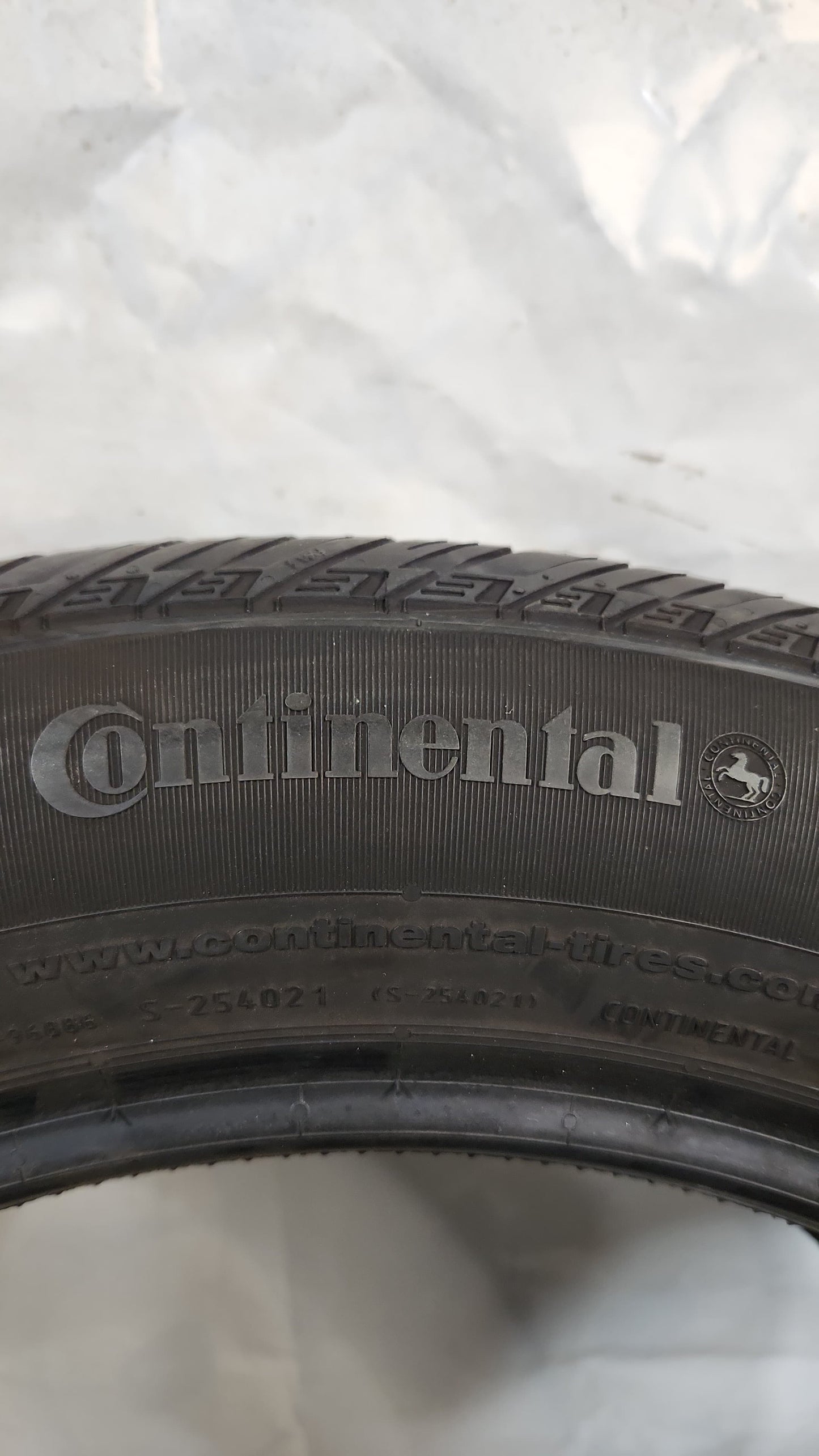 Set of 2 - 235/55R19 Continental Cross Contact LX Sport - Used Tires