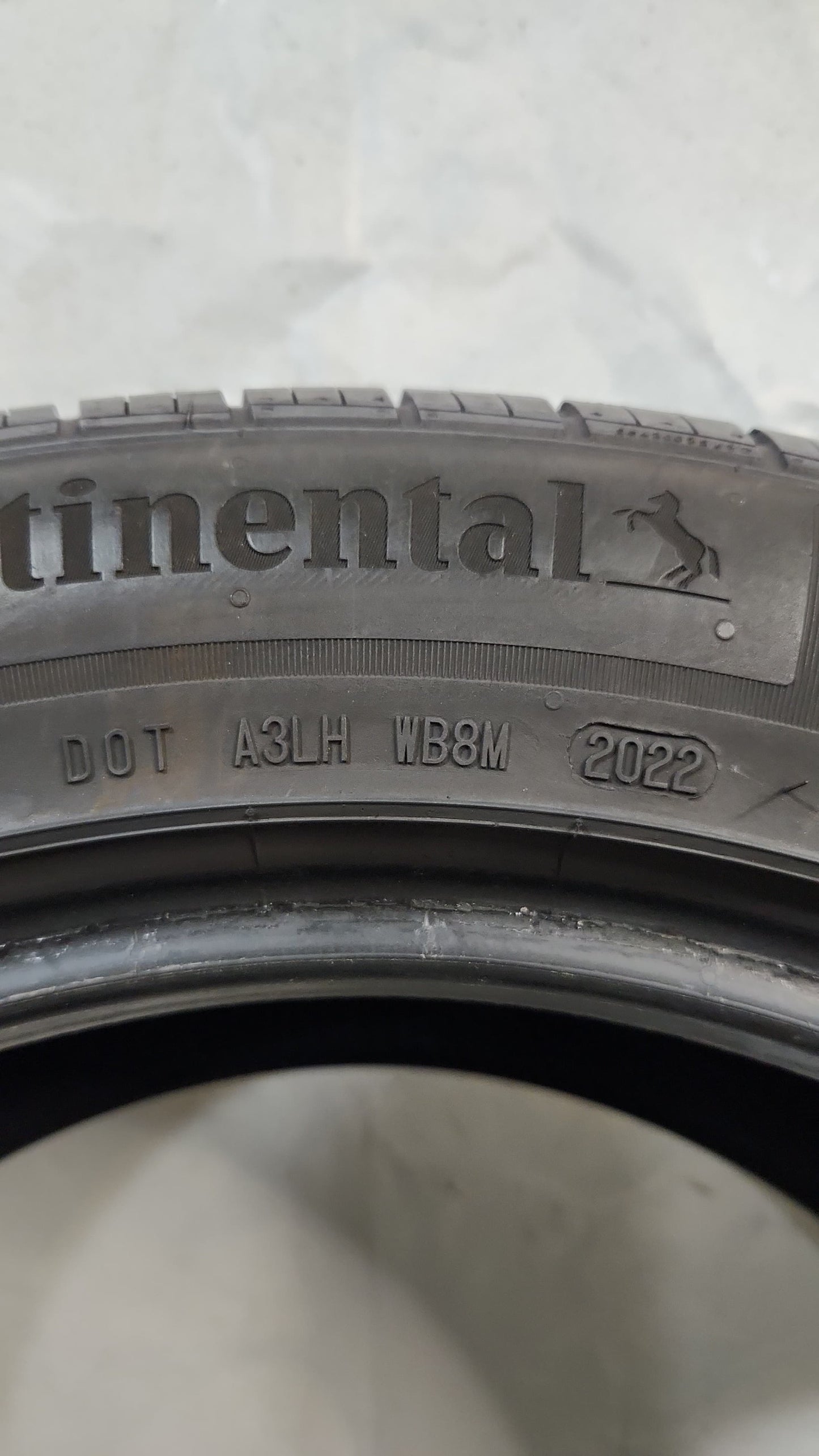 Used Tire - 255/50R19 Continental Cross Contact LX25