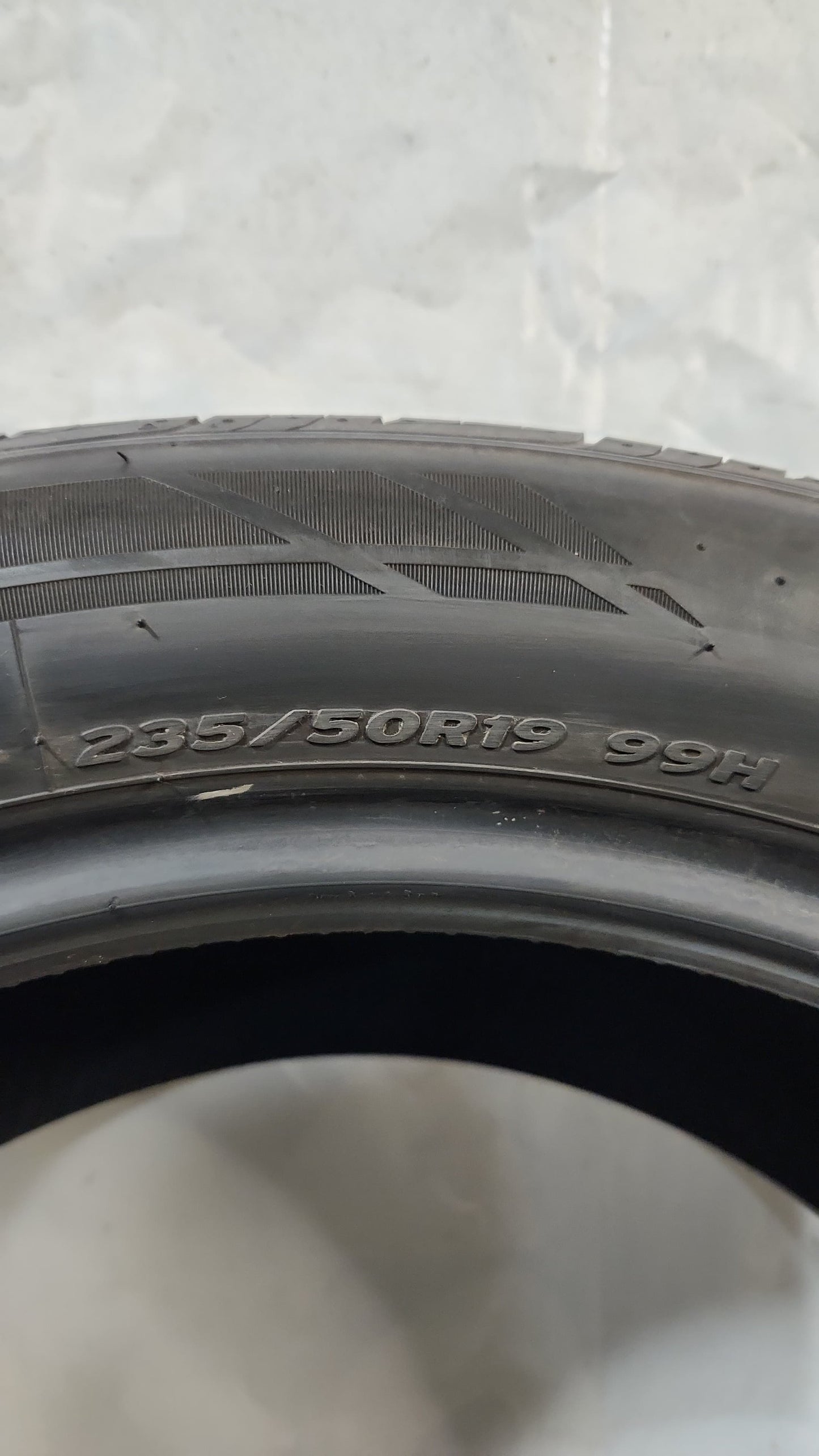 Used Tire - 235/50R19 Hankook Ventus S1 Noble 2