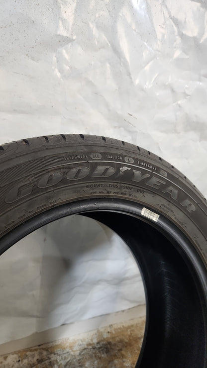Used Tire - 235/55R18 Goodyear Assurance ComforTred Touring