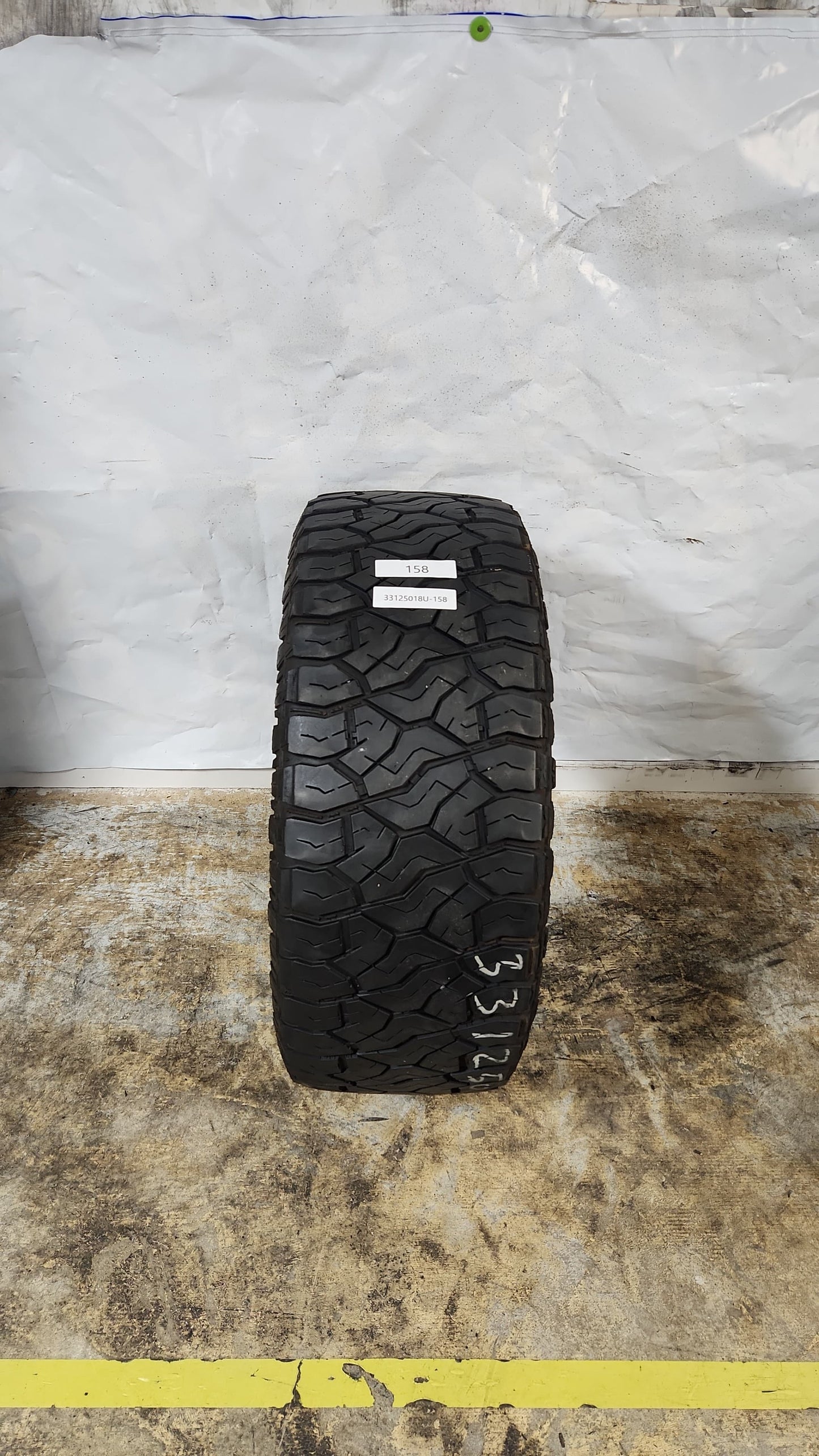 Used Tire - 33X12.50R18 Venom Power Terra Hunter R/T