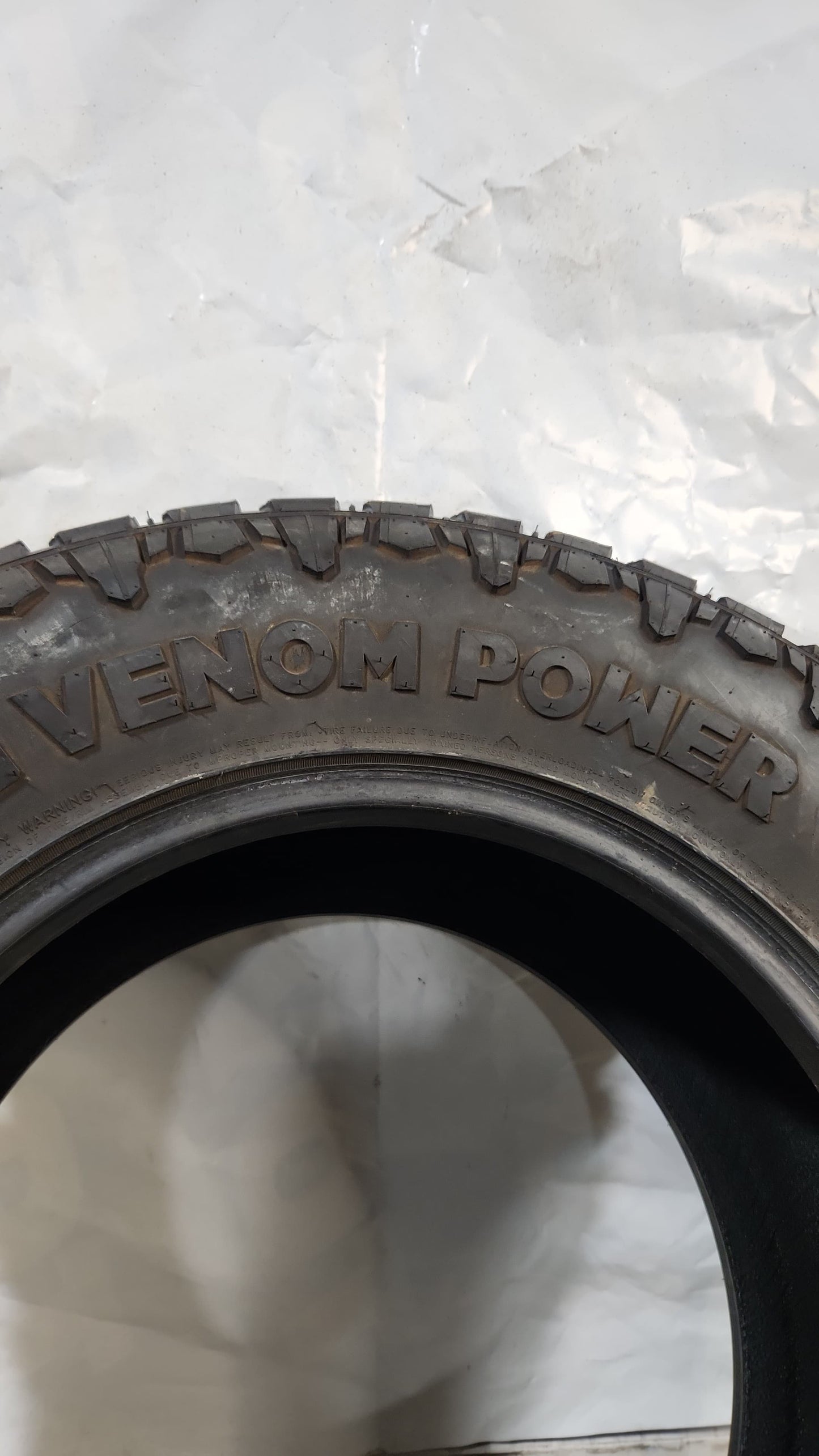 Used Tire - 33X12.50R18 Venom Power Terra Hunter R/T