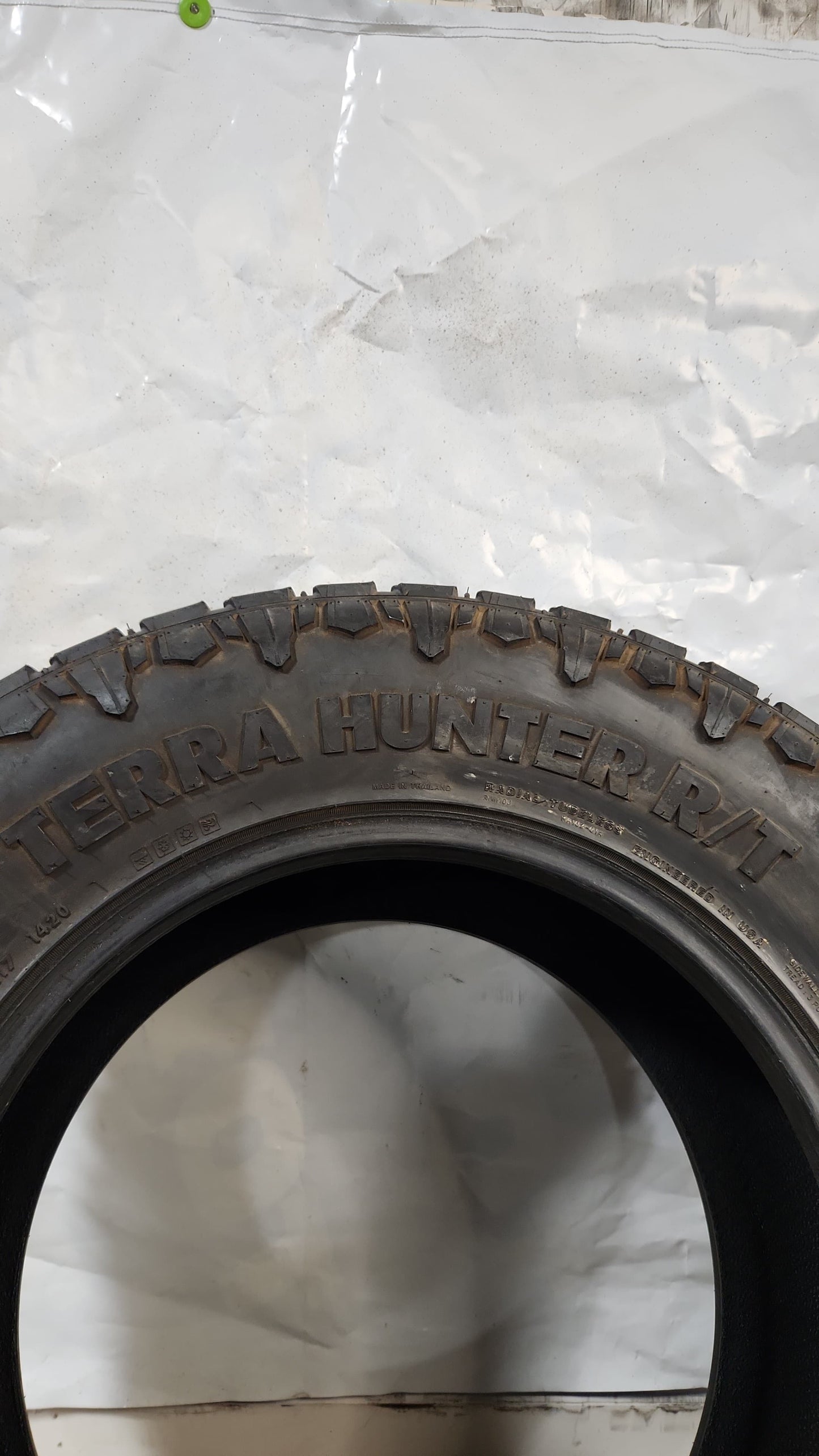 Used Tire - 33X12.50R18 Venom Power Terra Hunter R/T