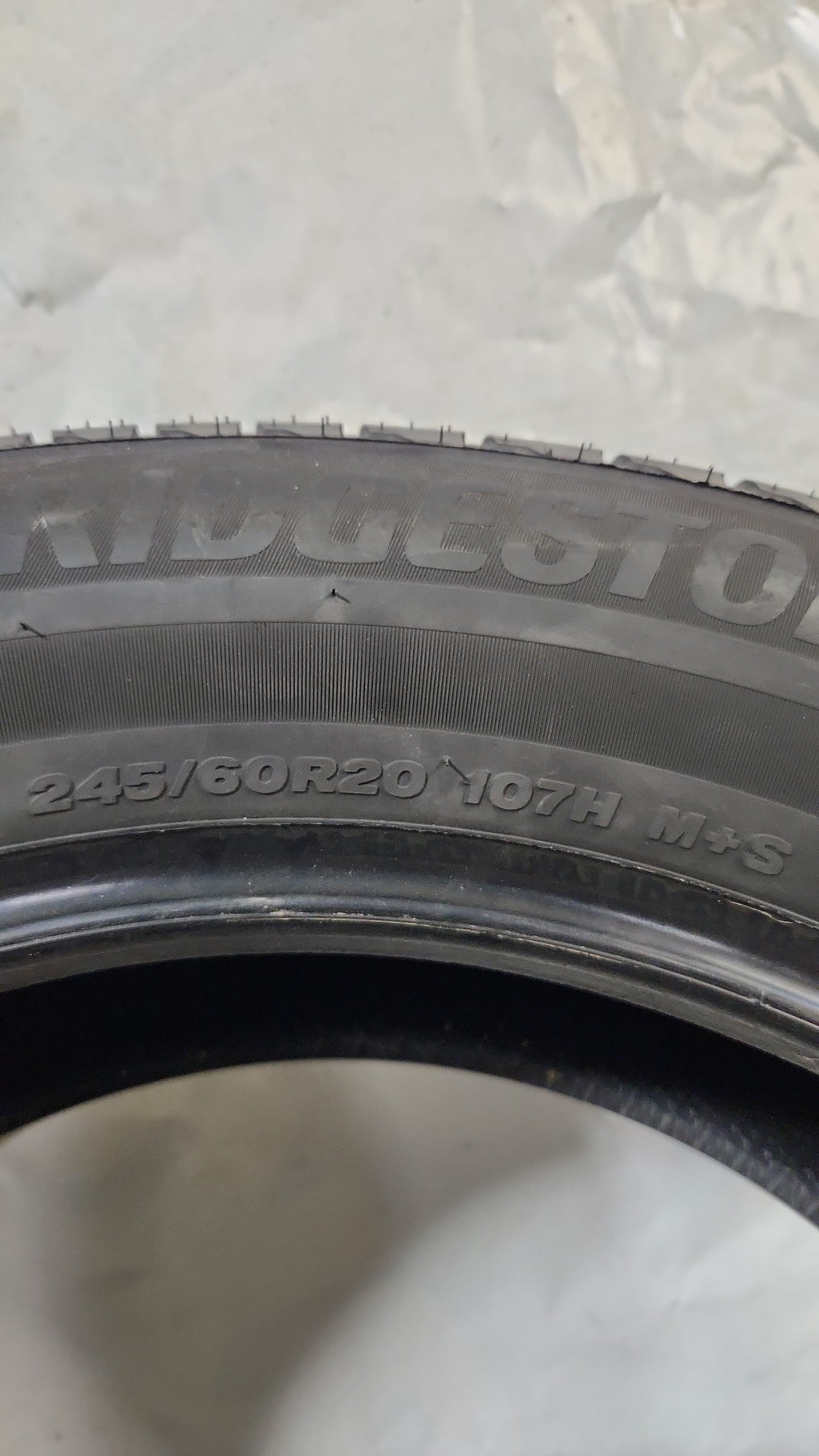 Used Tire - 245/60R20 Bridgestone Alenza AS Ultra 8/32