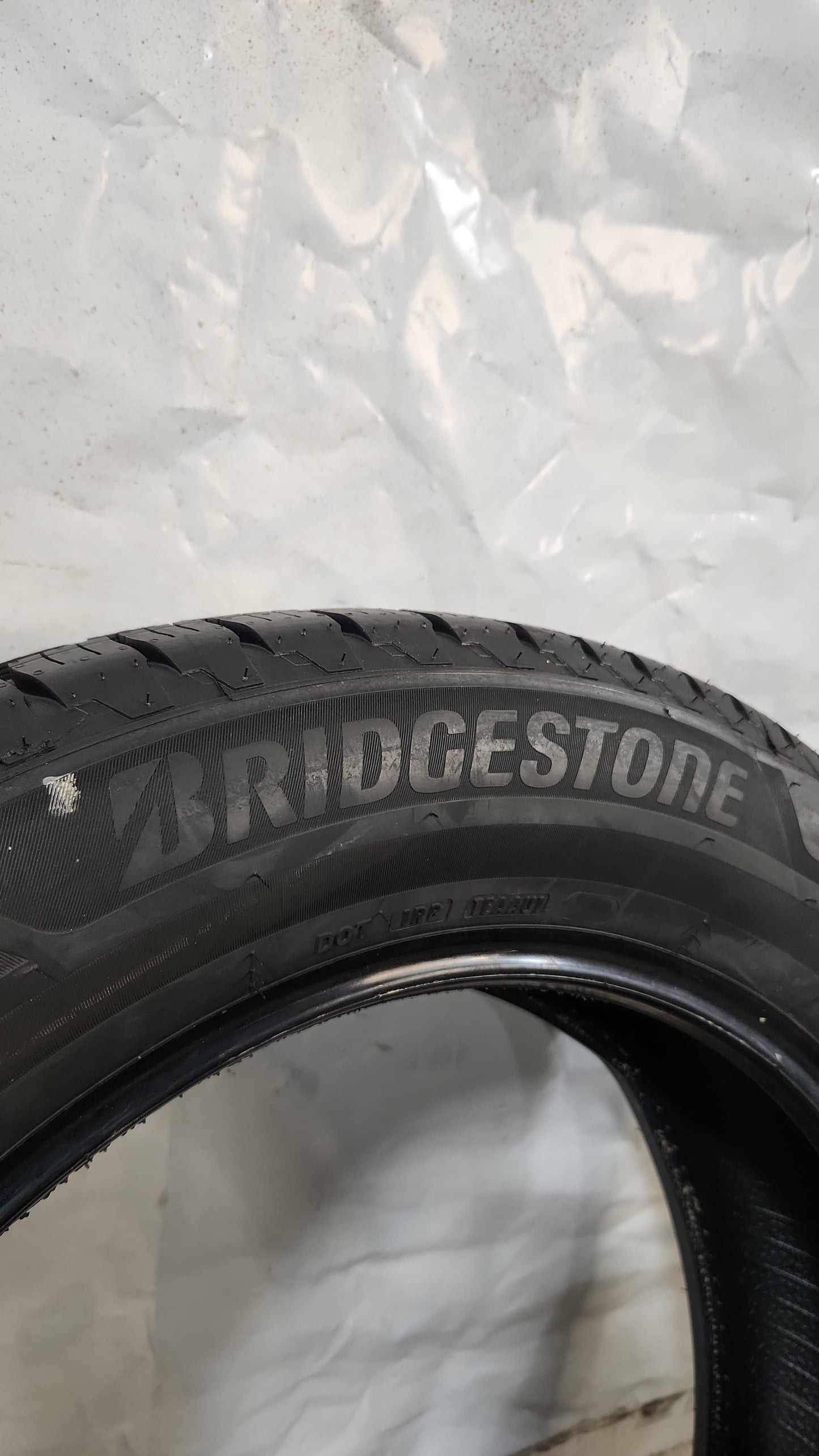 Used Tire - 245/60R20 Bridgestone Alenza AS Ultra 8/32