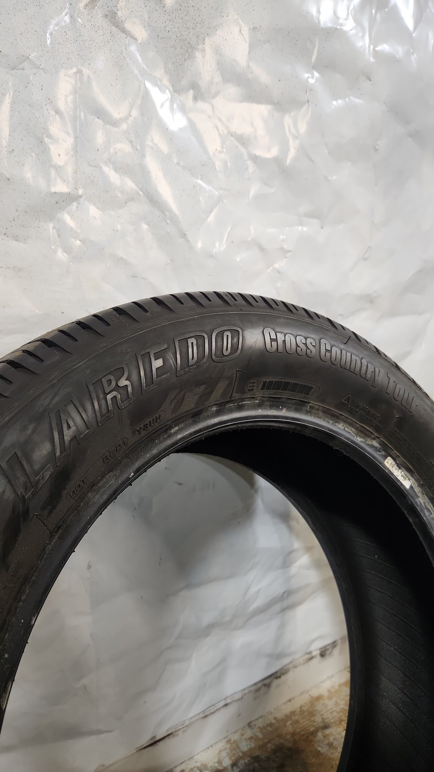 Used Tire - 245/55R19 Uniroyal Laredo Cross Country Tour 9/32
