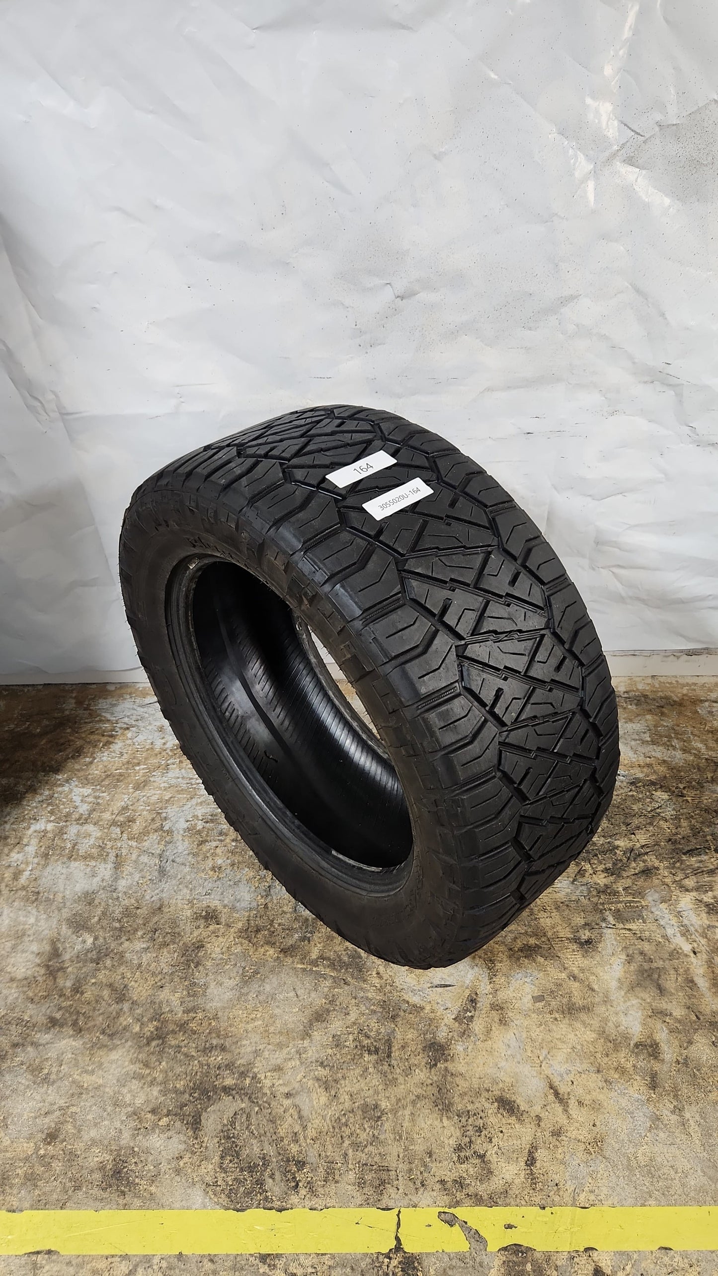 Used Tire - 305/50R20 Nitto Ridge Grappler