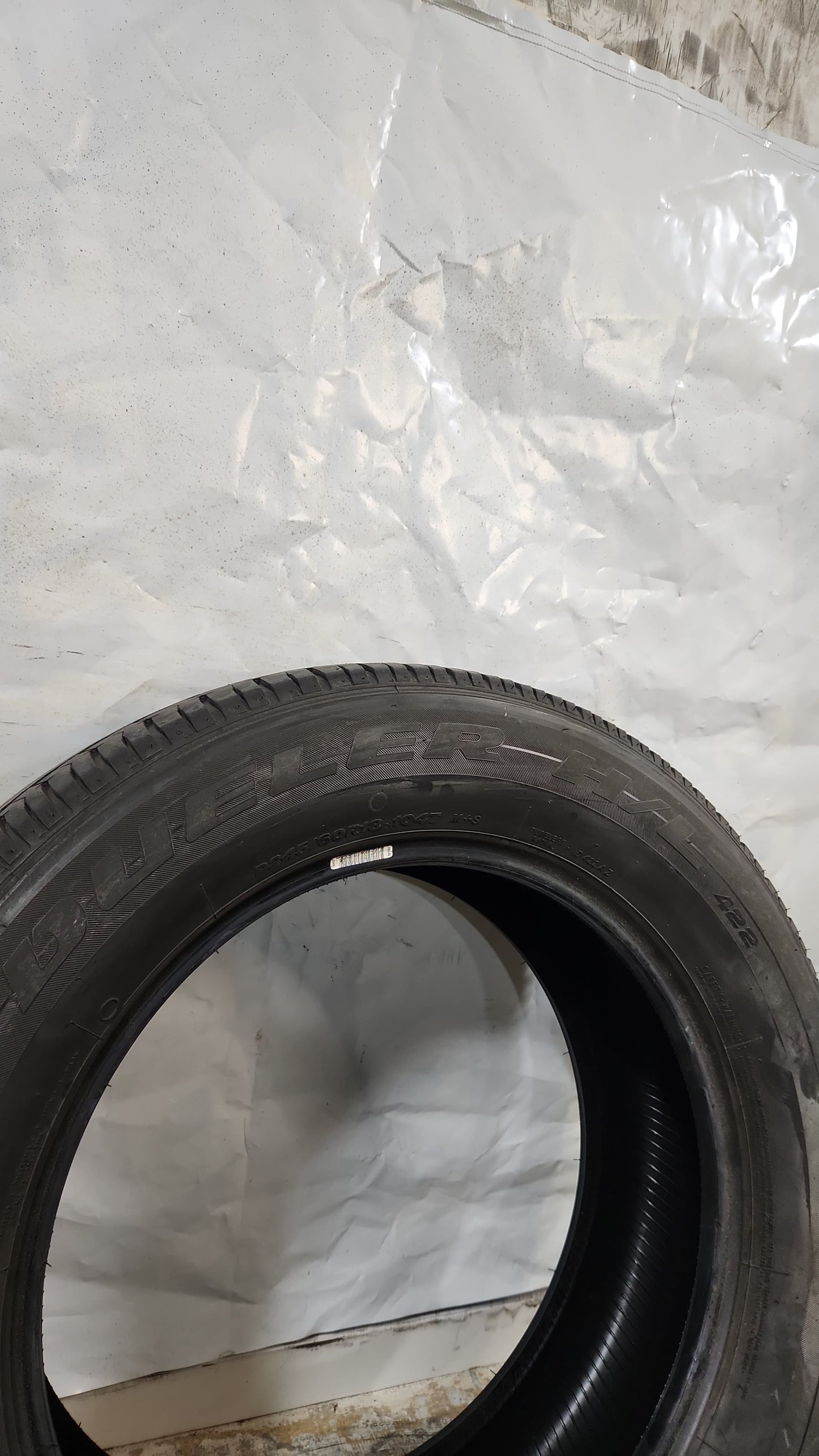 Used Tire - 245/60R18 Bridgestone Dueler H/L 422 Ecopia