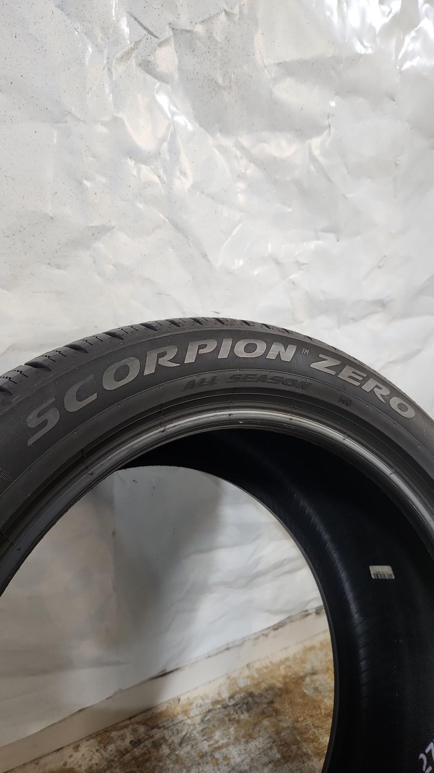 Set of 4 - 315/40R21 Pirelli Scorpion Zero All Season MO - Used Tires